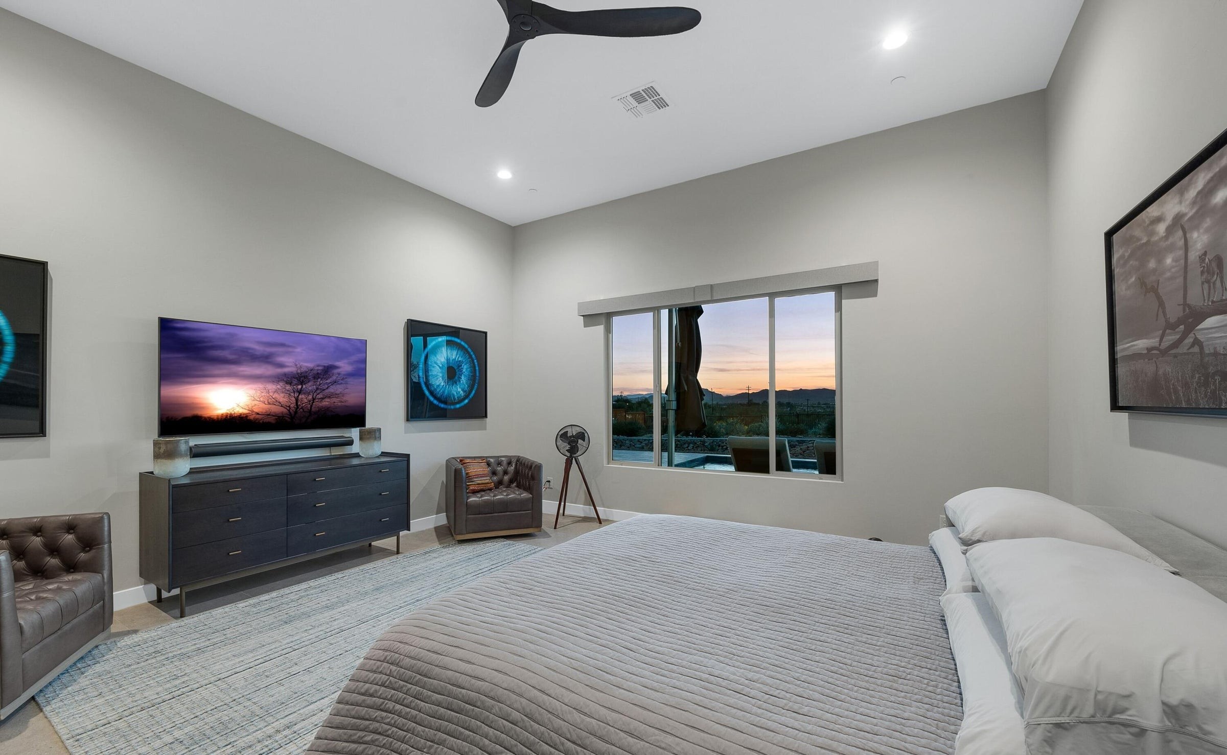 5445 N Yvon Heights Place 