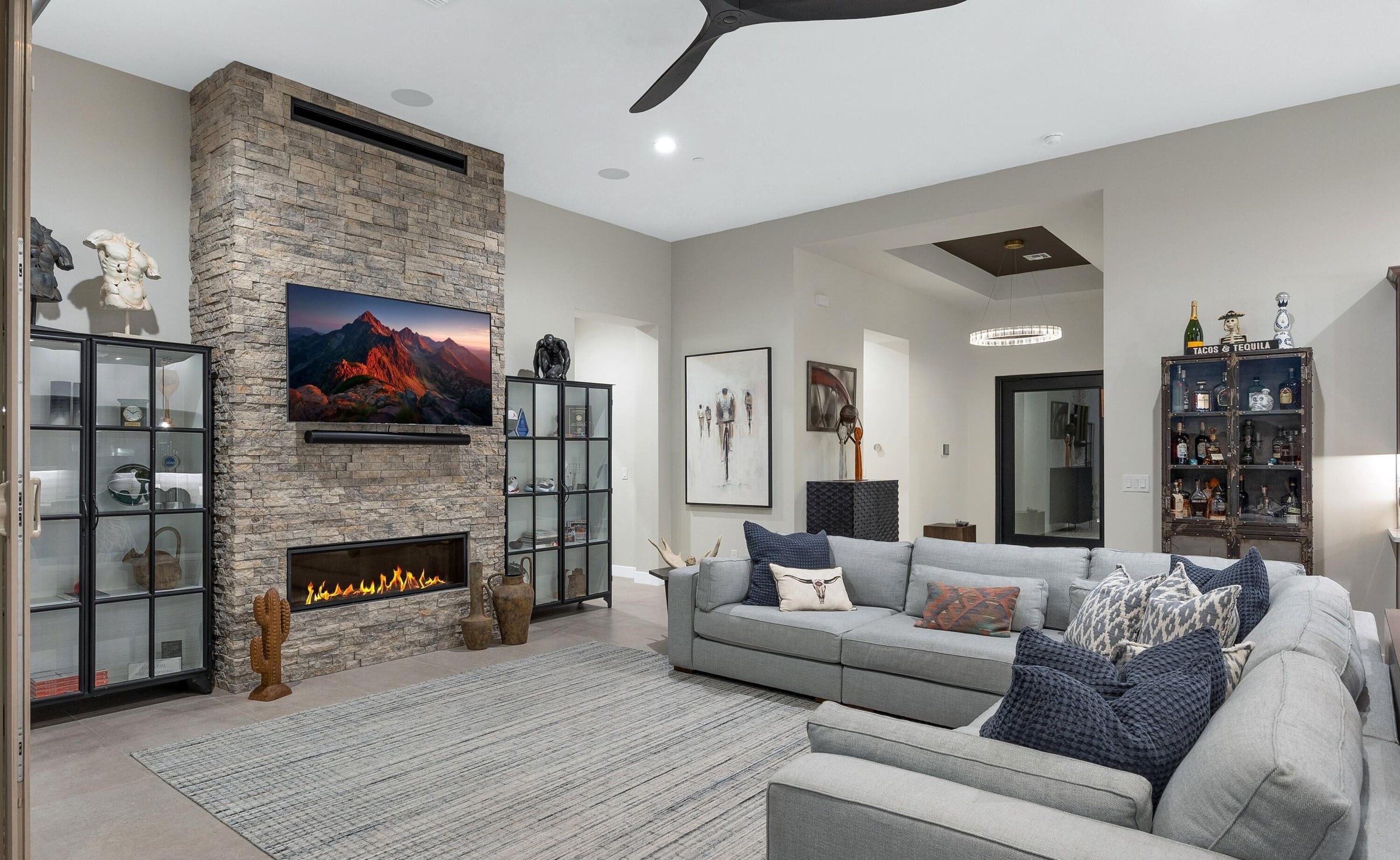 5445 N Yvon Heights Place 