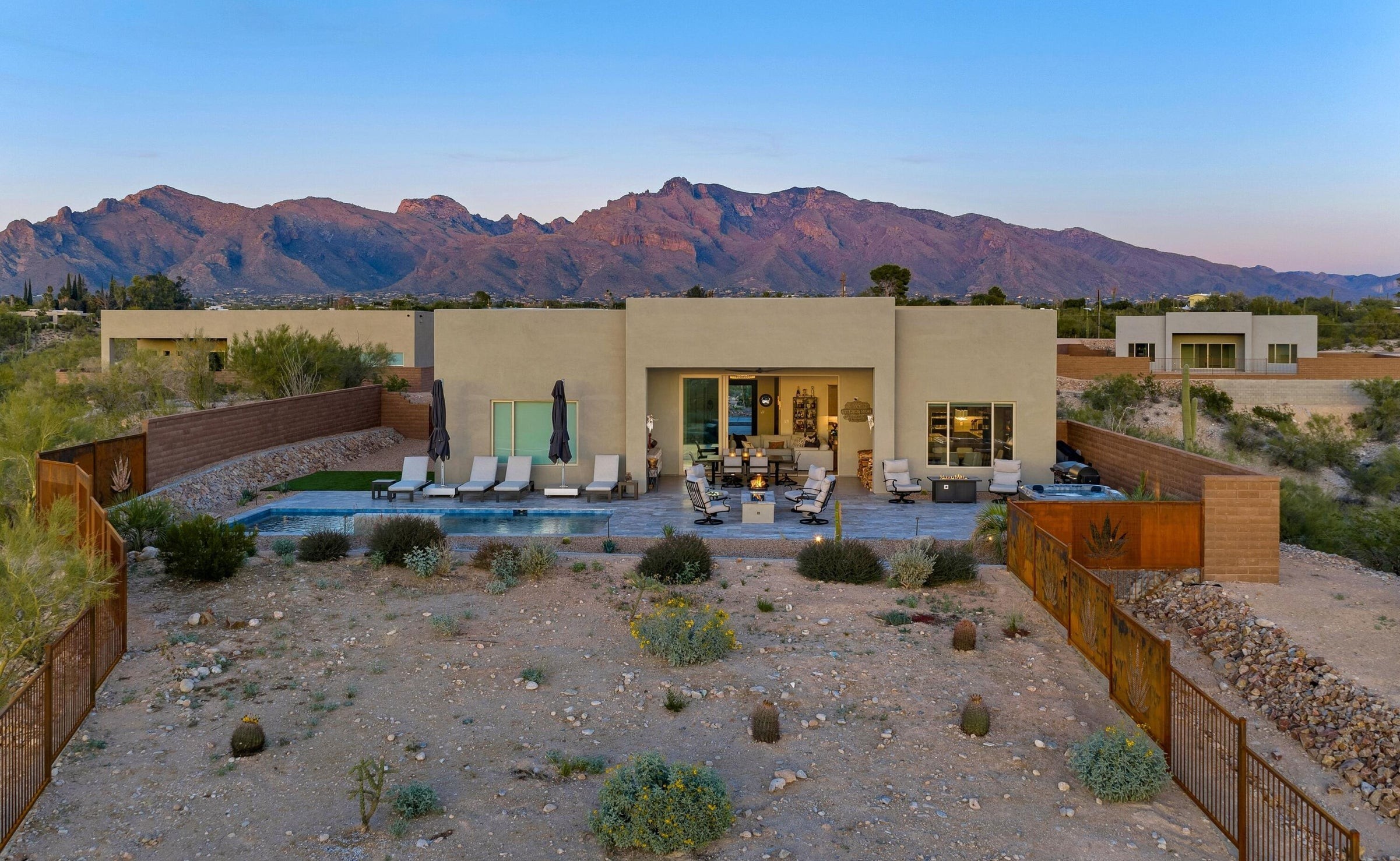 5445 N Yvon Heights Place 