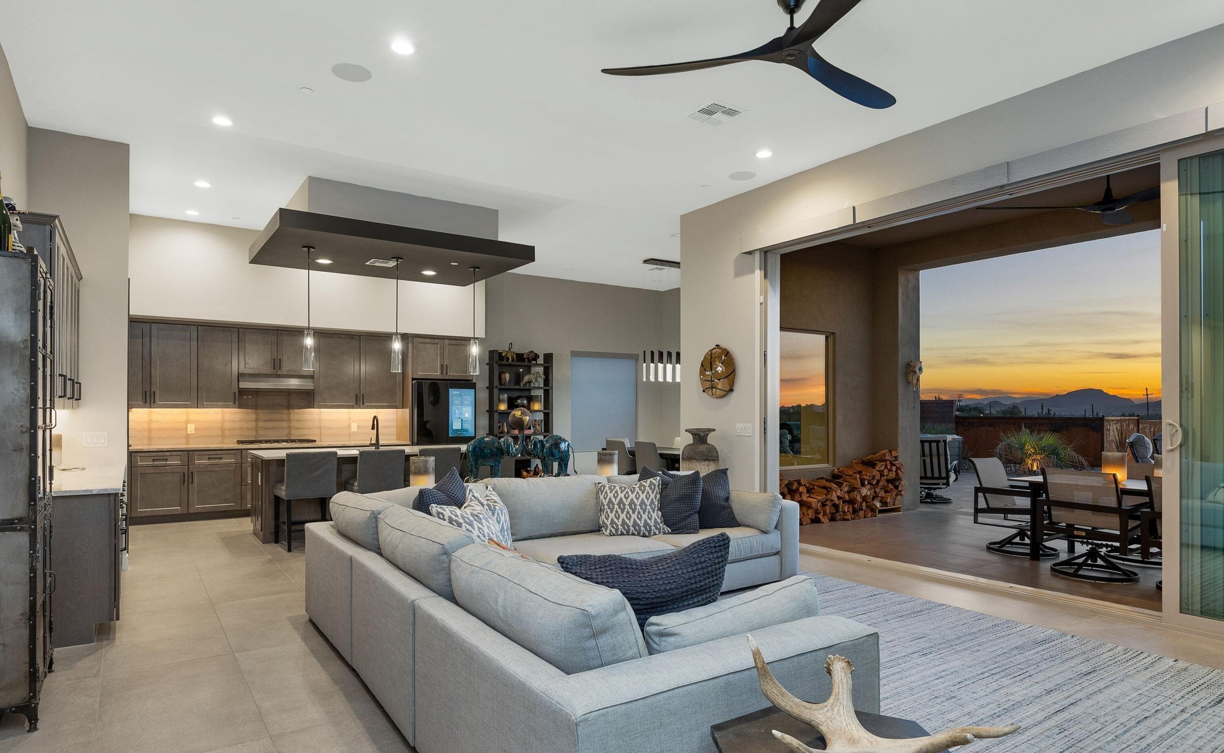 5445 N Yvon Heights Place 