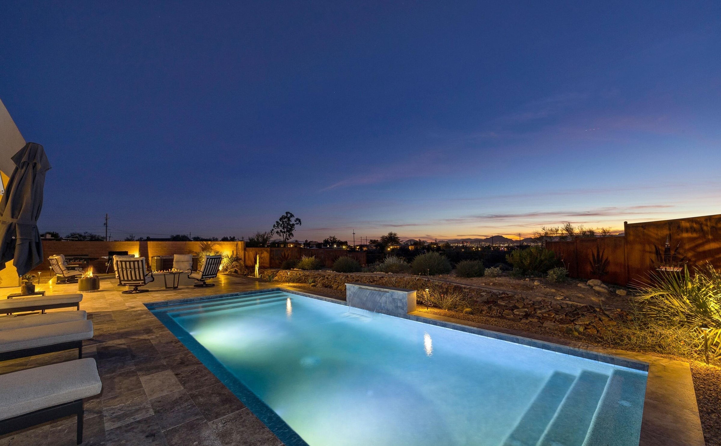 5445 N Yvon Heights Place 