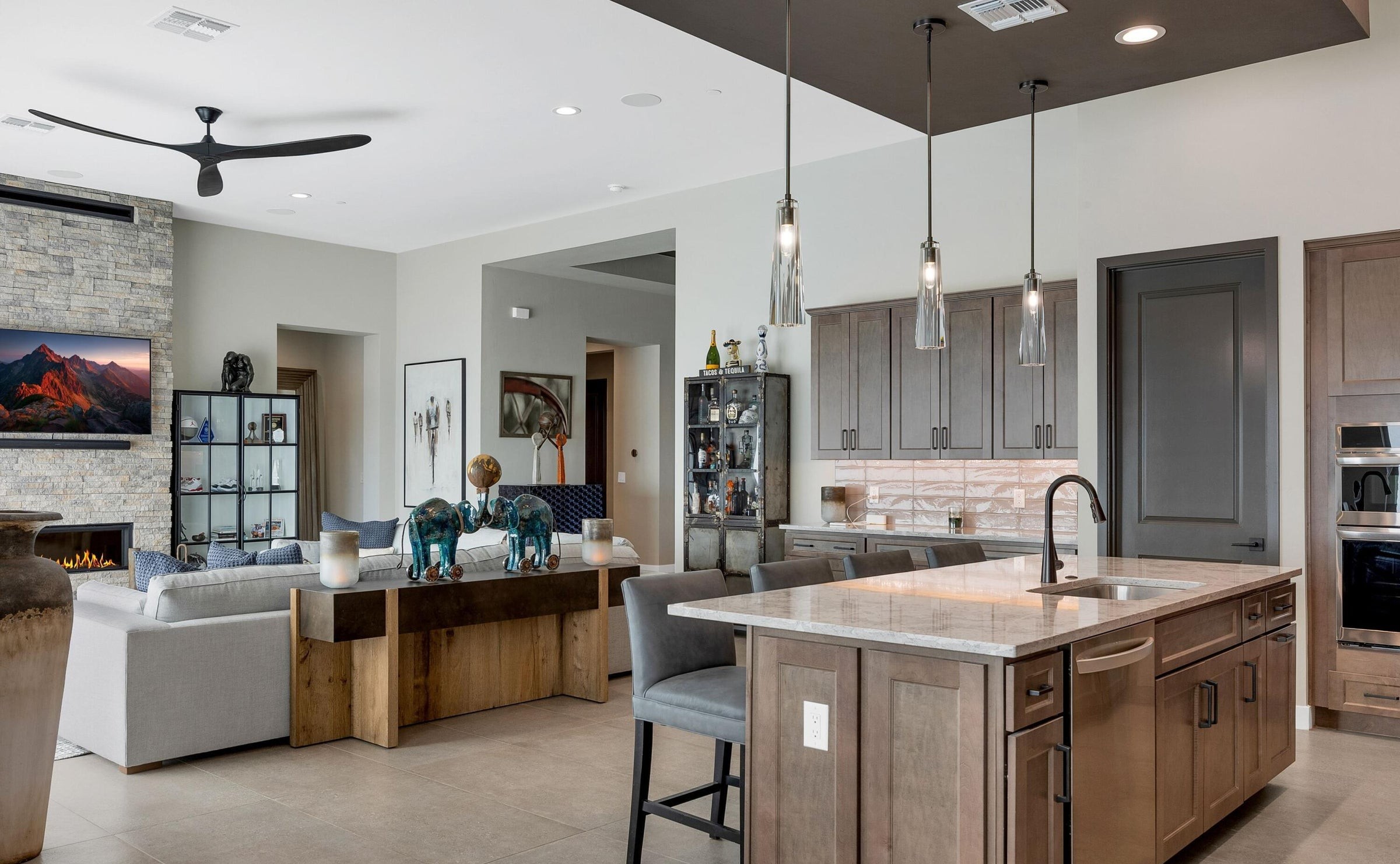 5445 N Yvon Heights Place 