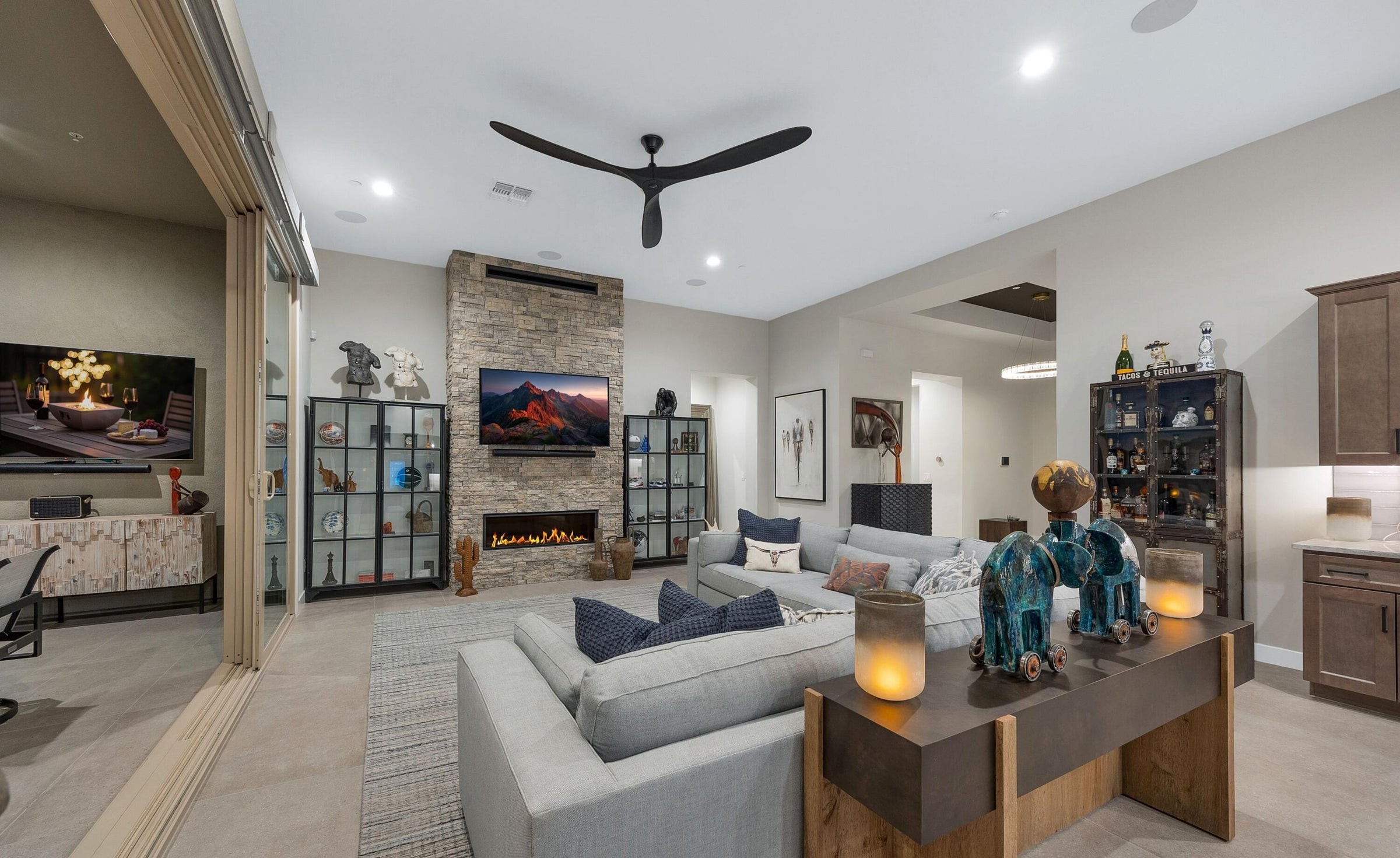 5445 N Yvon Heights Place 