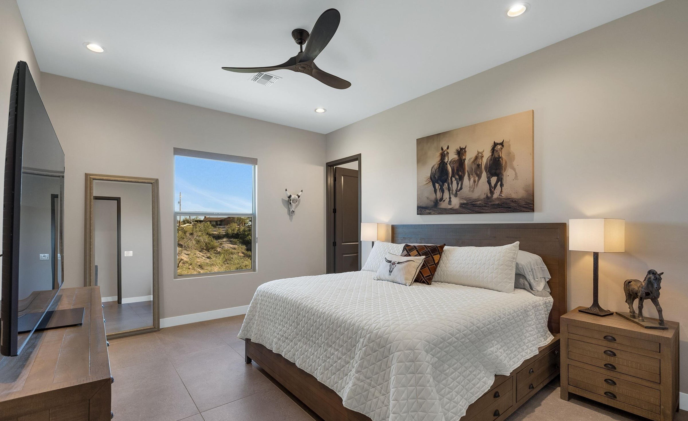 5445 N Yvon Heights Place 