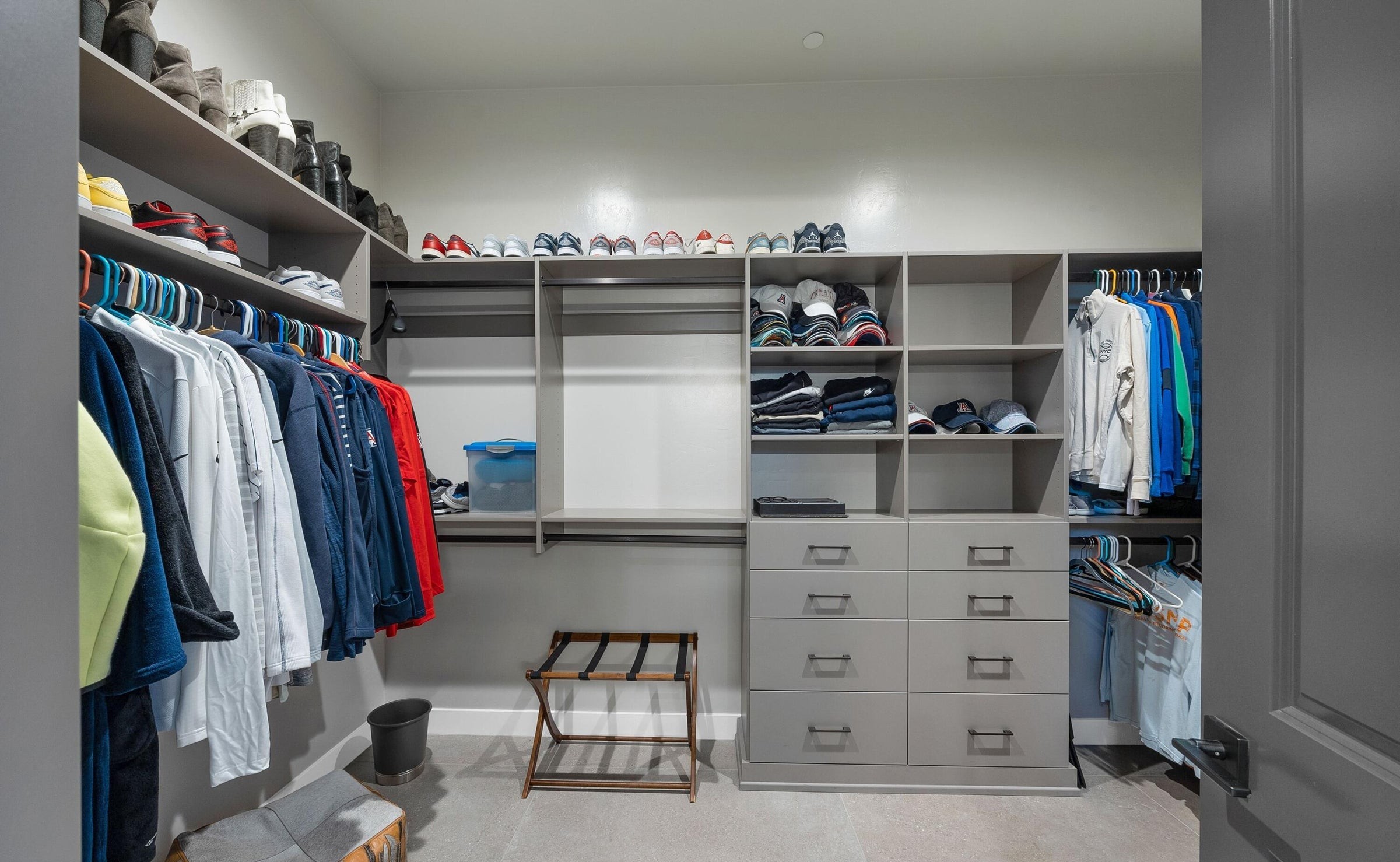 5445 N Yvon Heights Place 