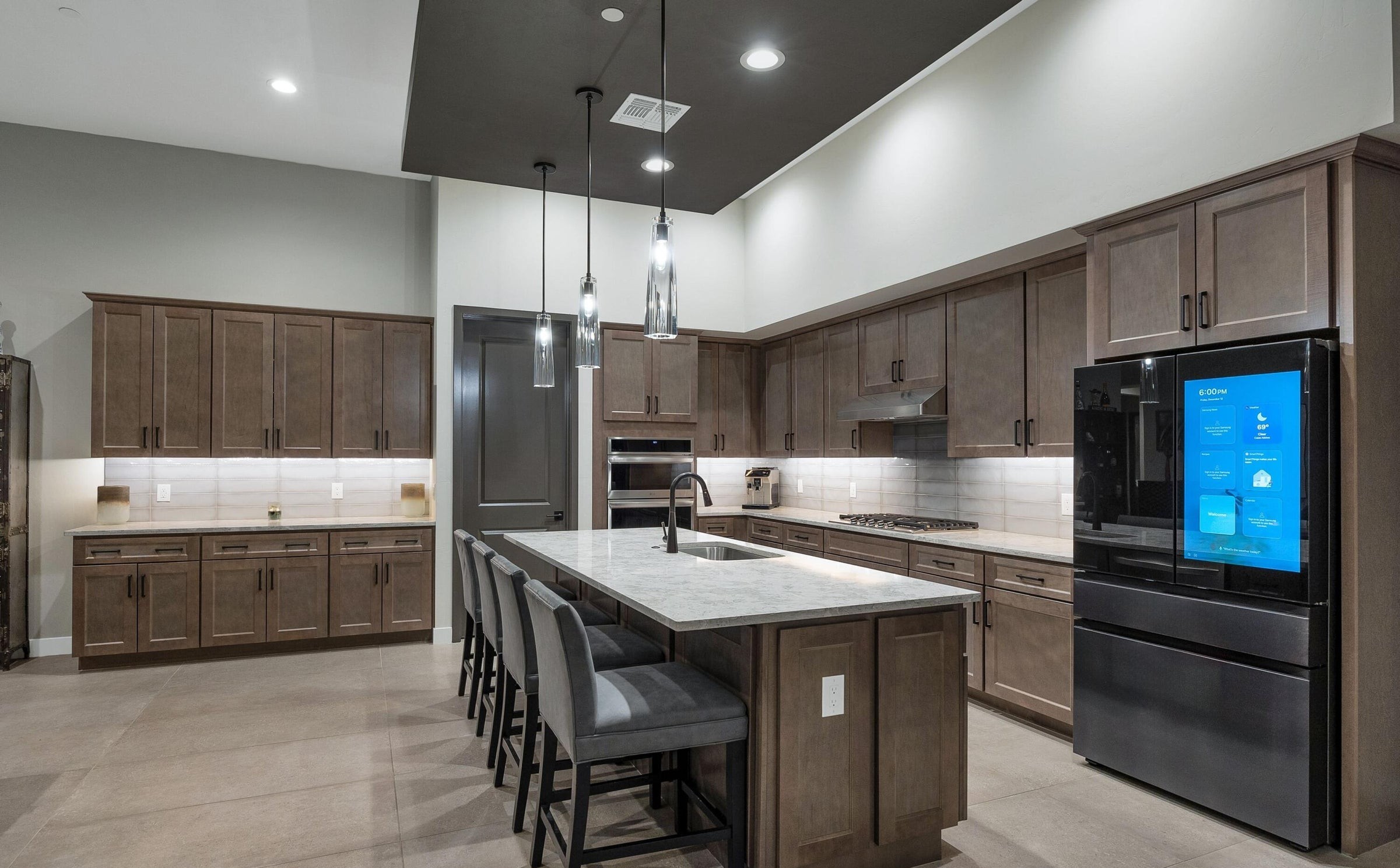 5445 N Yvon Heights Place 