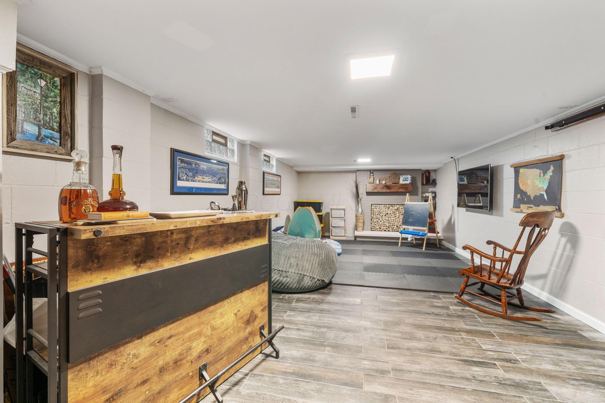 4325 Cameron Road