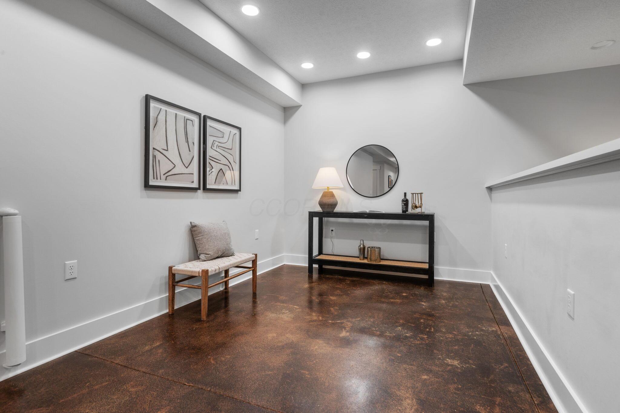 112 Lone Elk Court