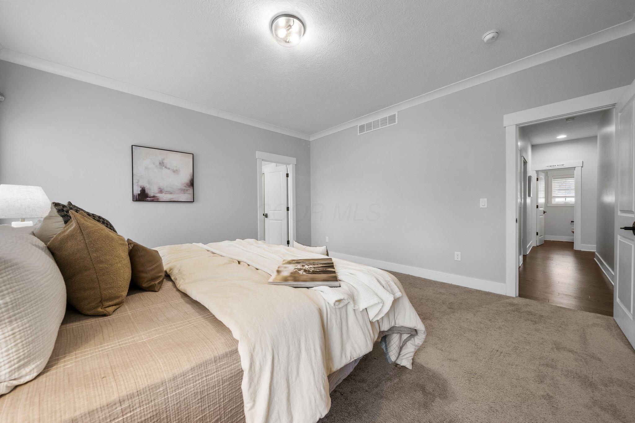 112 Lone Elk Court
