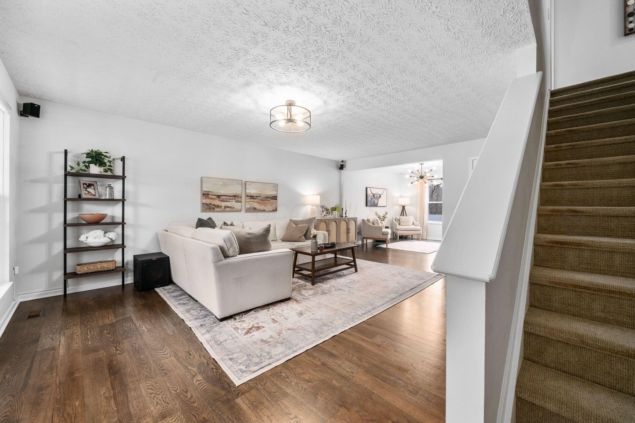 7555 Dover Ridge Court