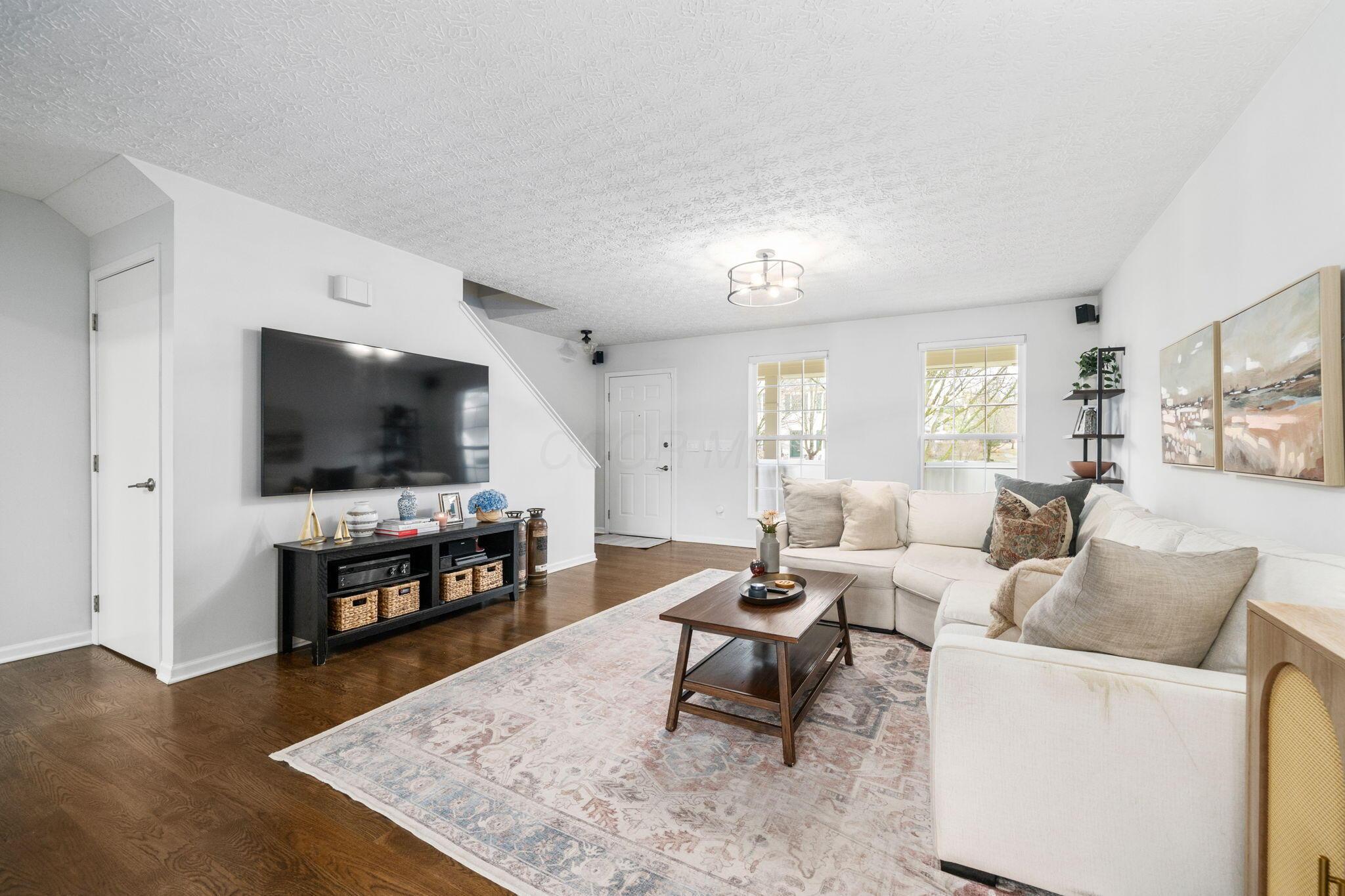 7555 Dover Ridge Court