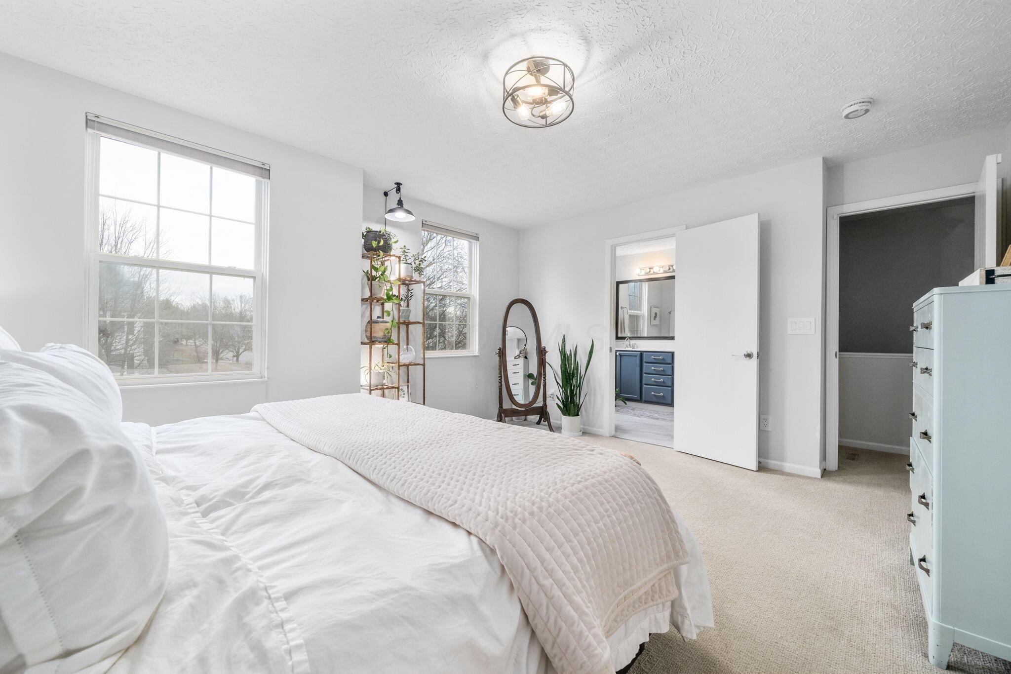 7555 Dover Ridge Court