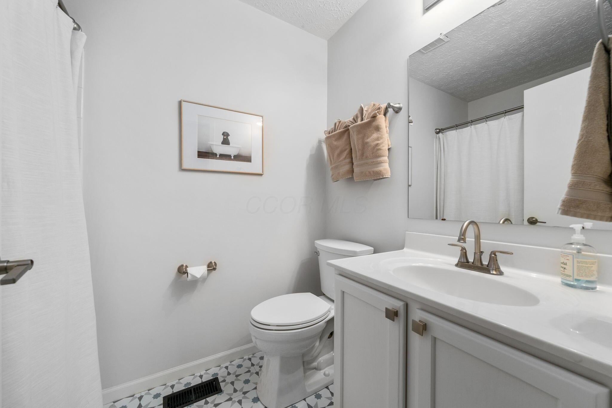 7555 Dover Ridge Court