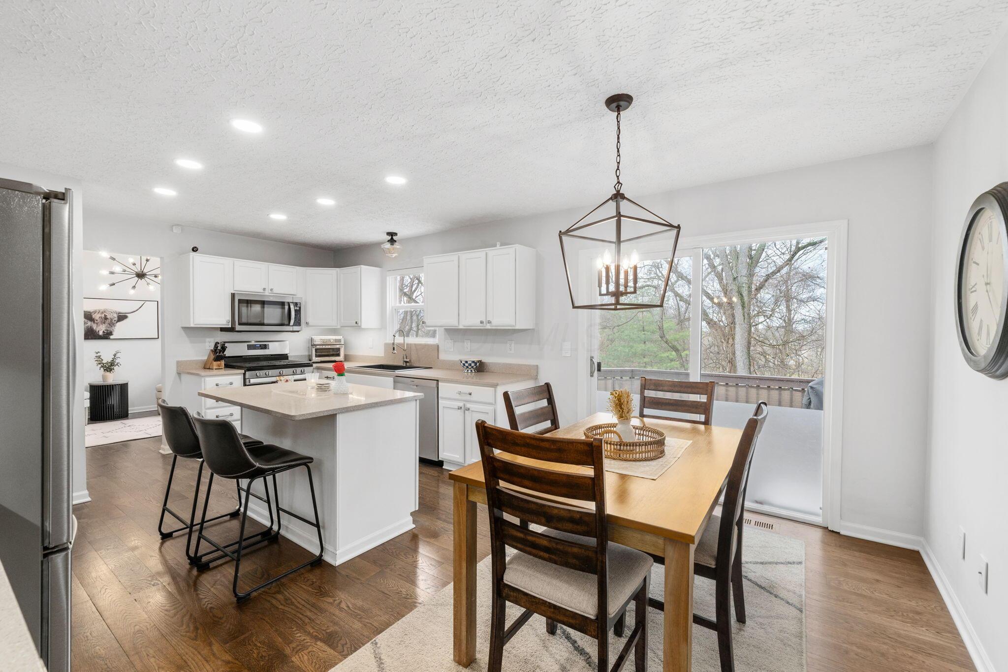 7555 Dover Ridge Court