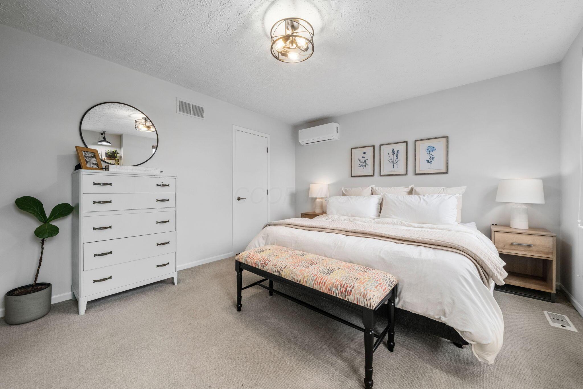 7555 Dover Ridge Court