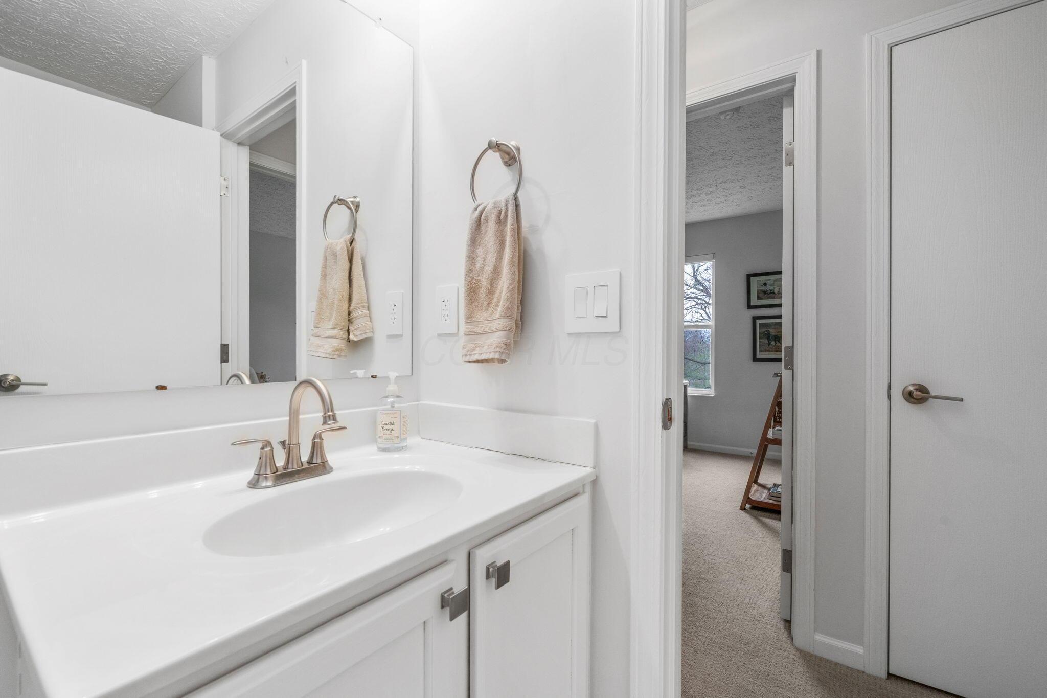 7555 Dover Ridge Court