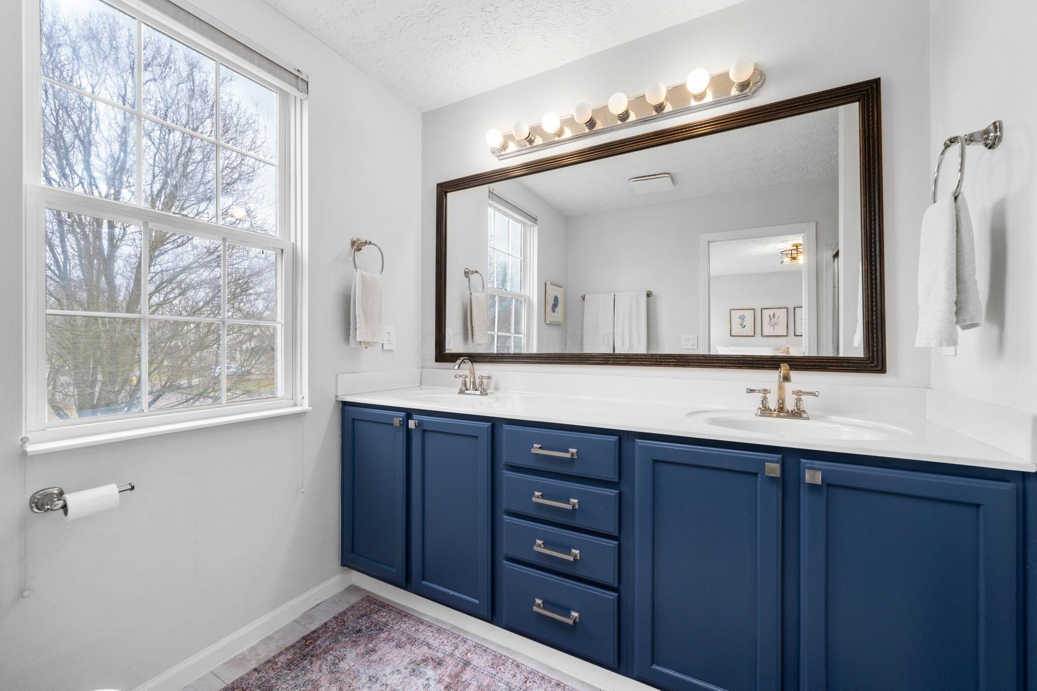 7555 Dover Ridge Court