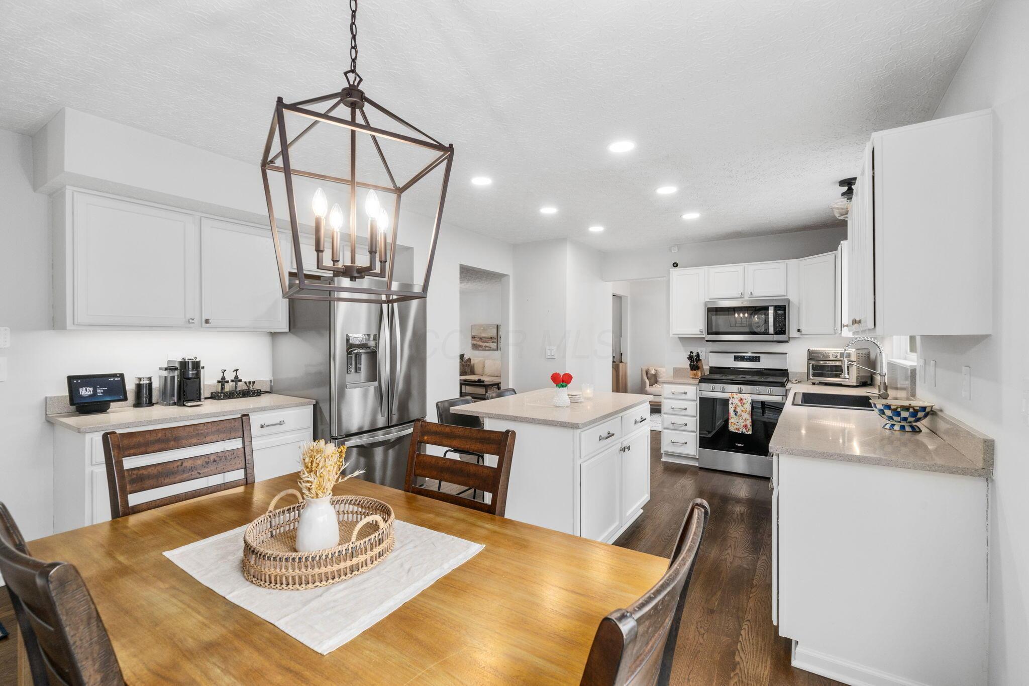 7555 Dover Ridge Court