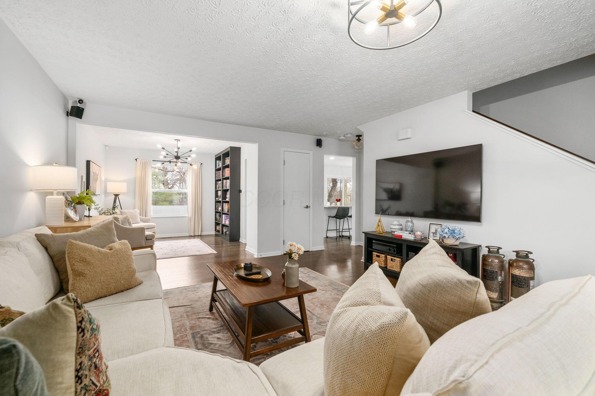 7555 Dover Ridge Court