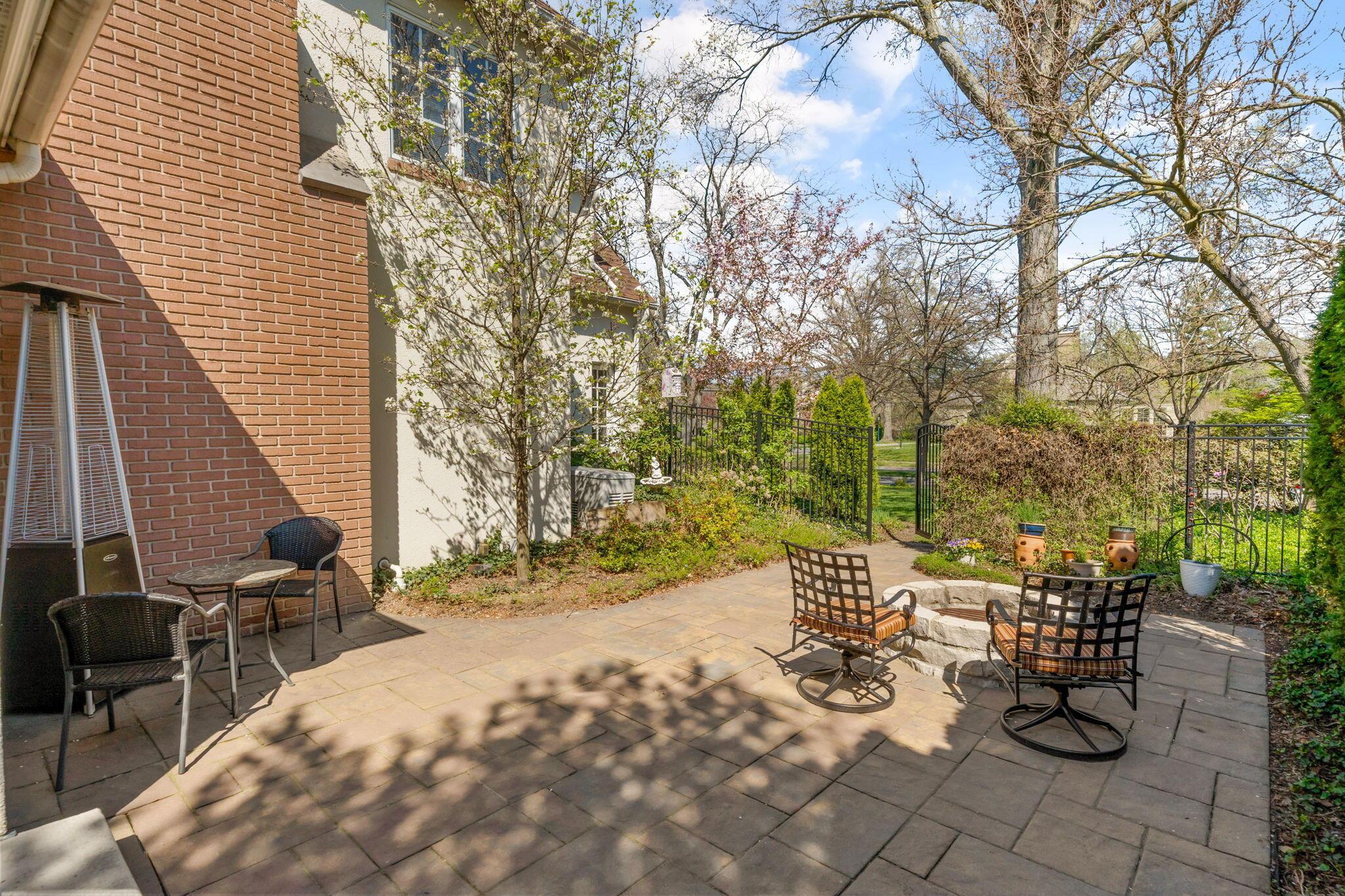 2533 Bryden Road