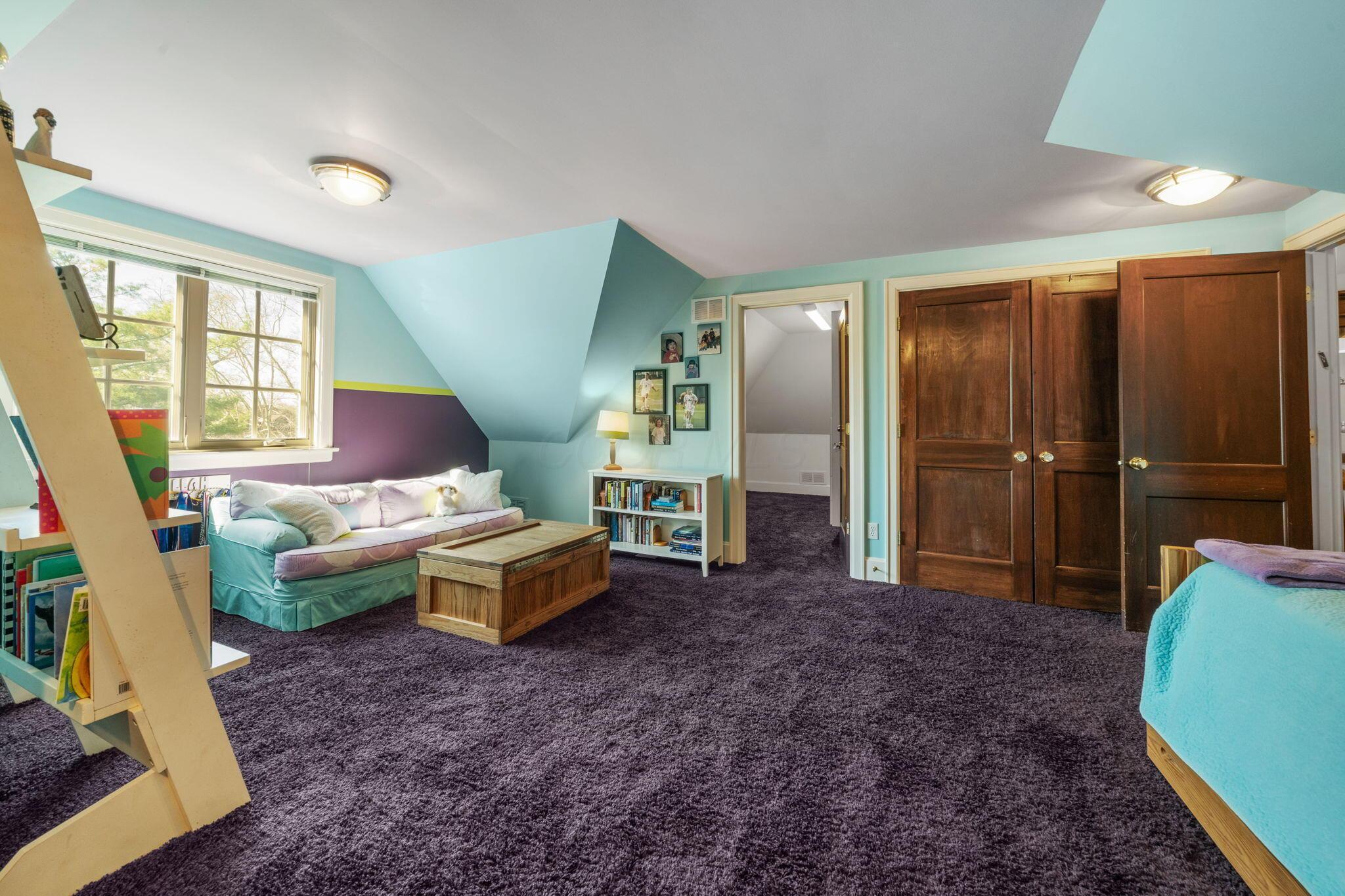 2533 Bryden Road