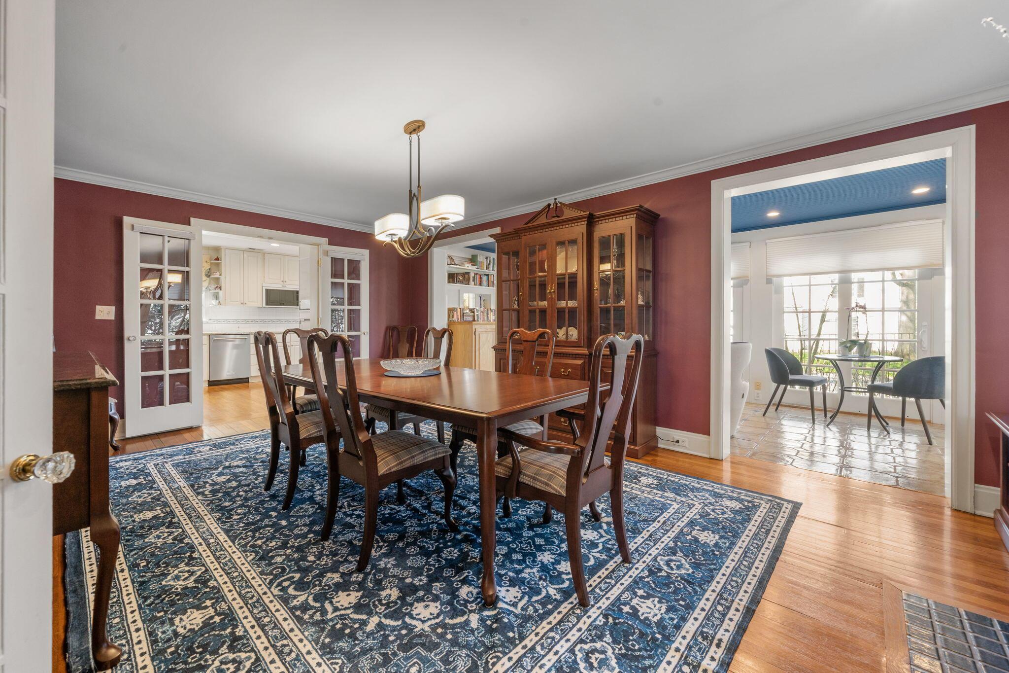 2533 Bryden Road