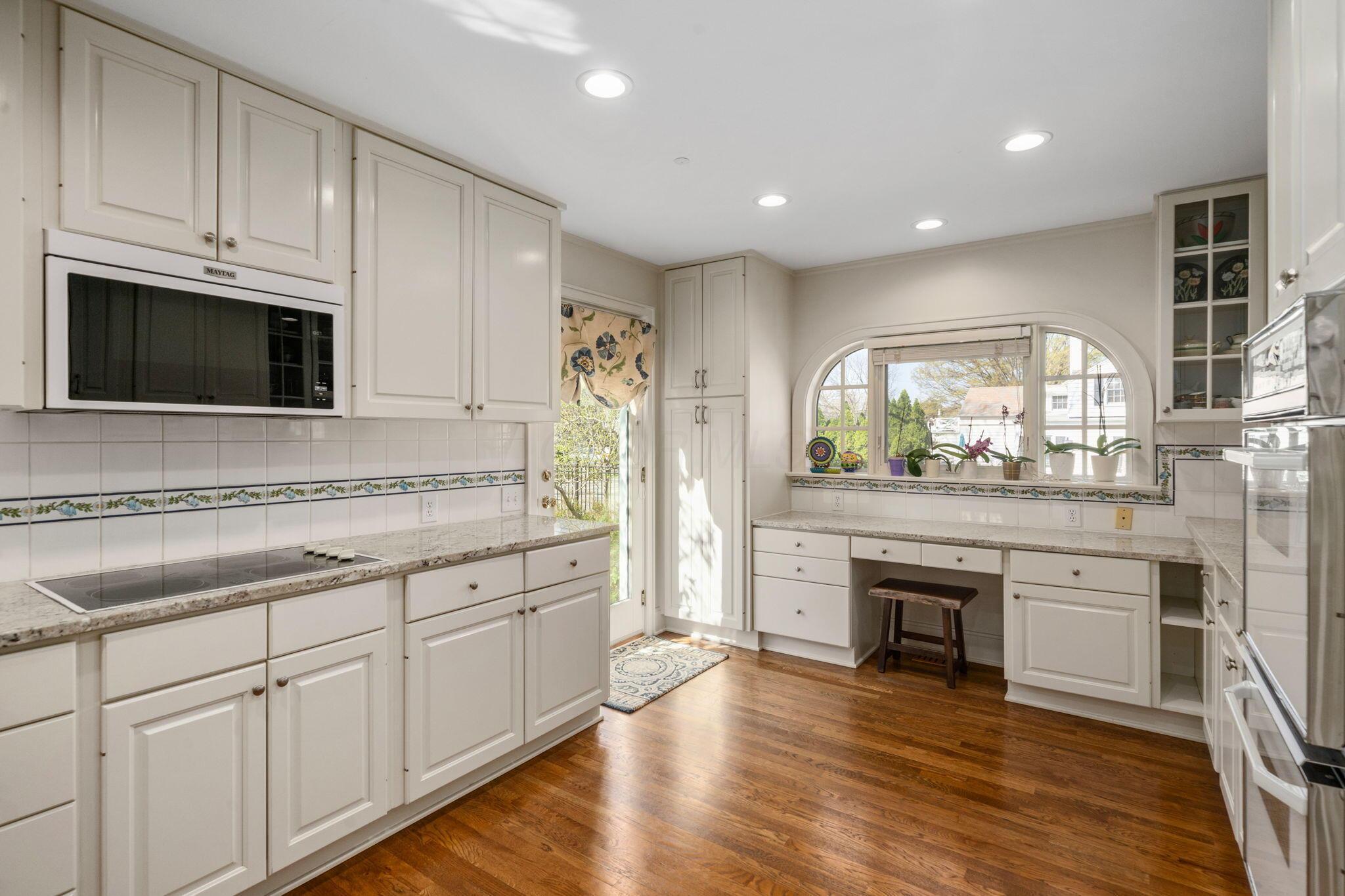 2533 Bryden Road