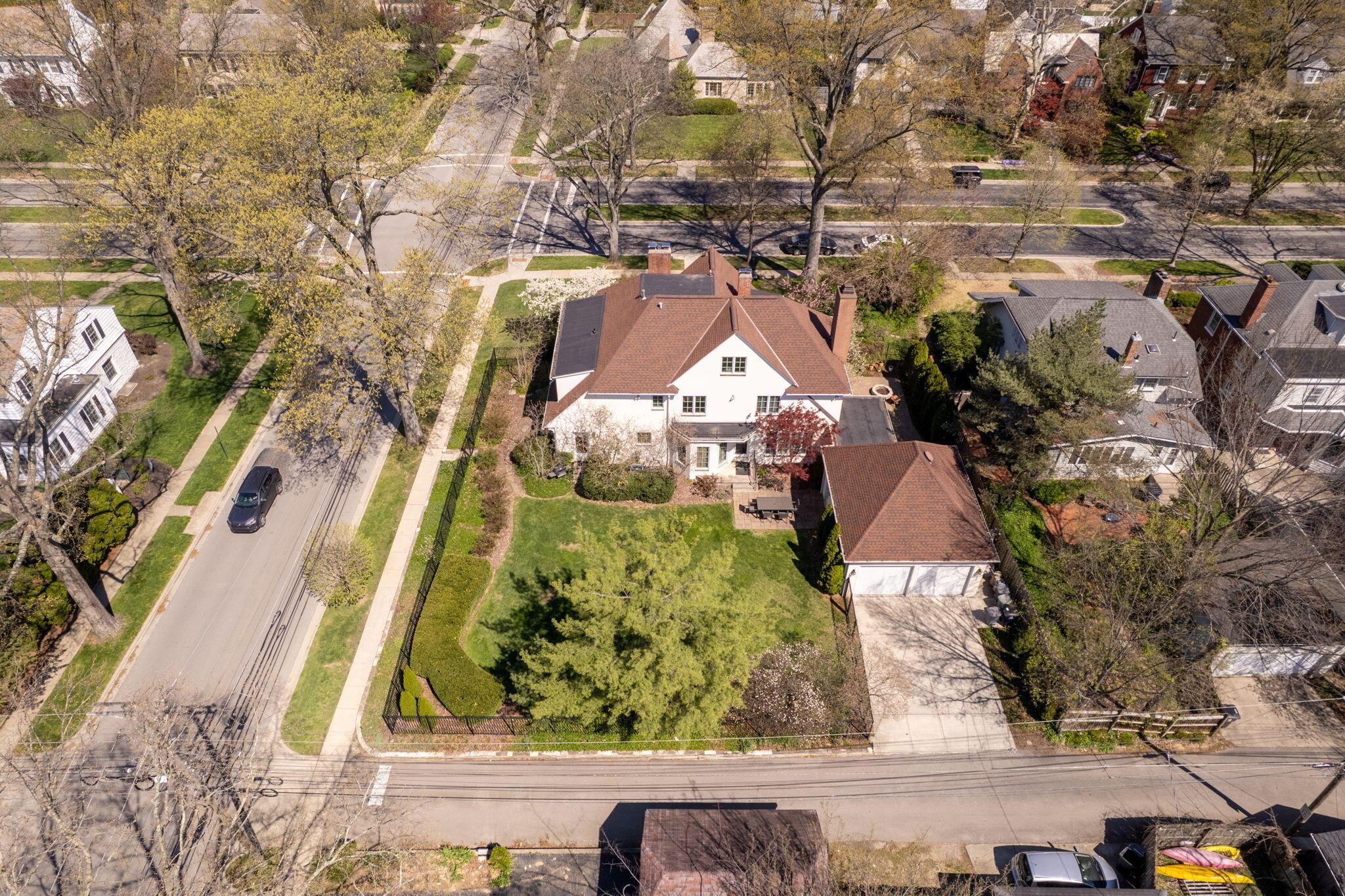 2533 Bryden Road