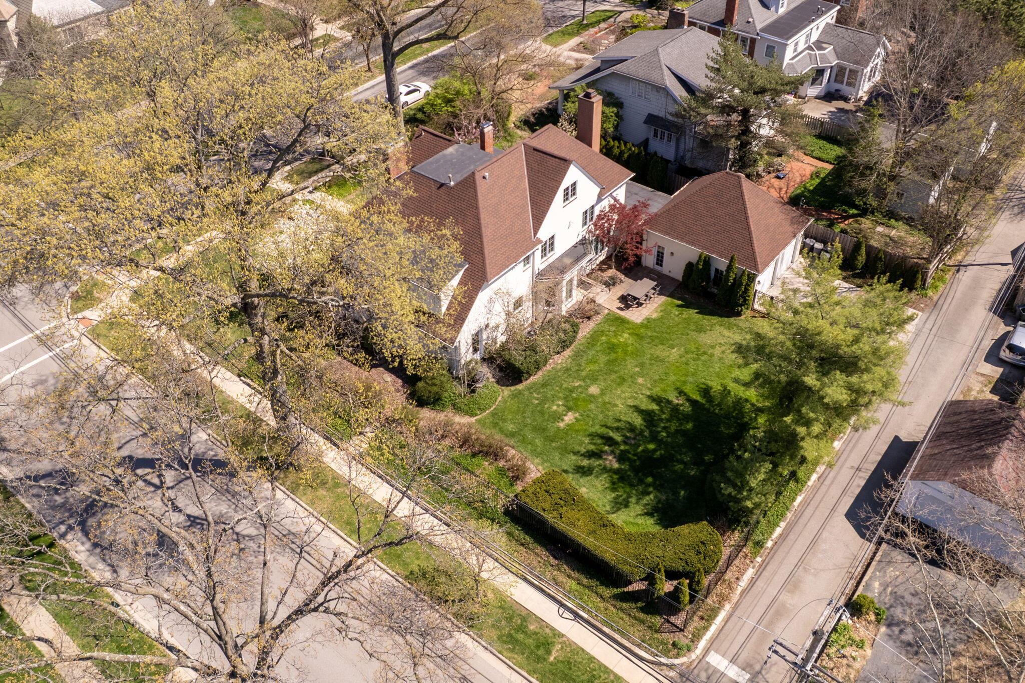 2533 Bryden Road