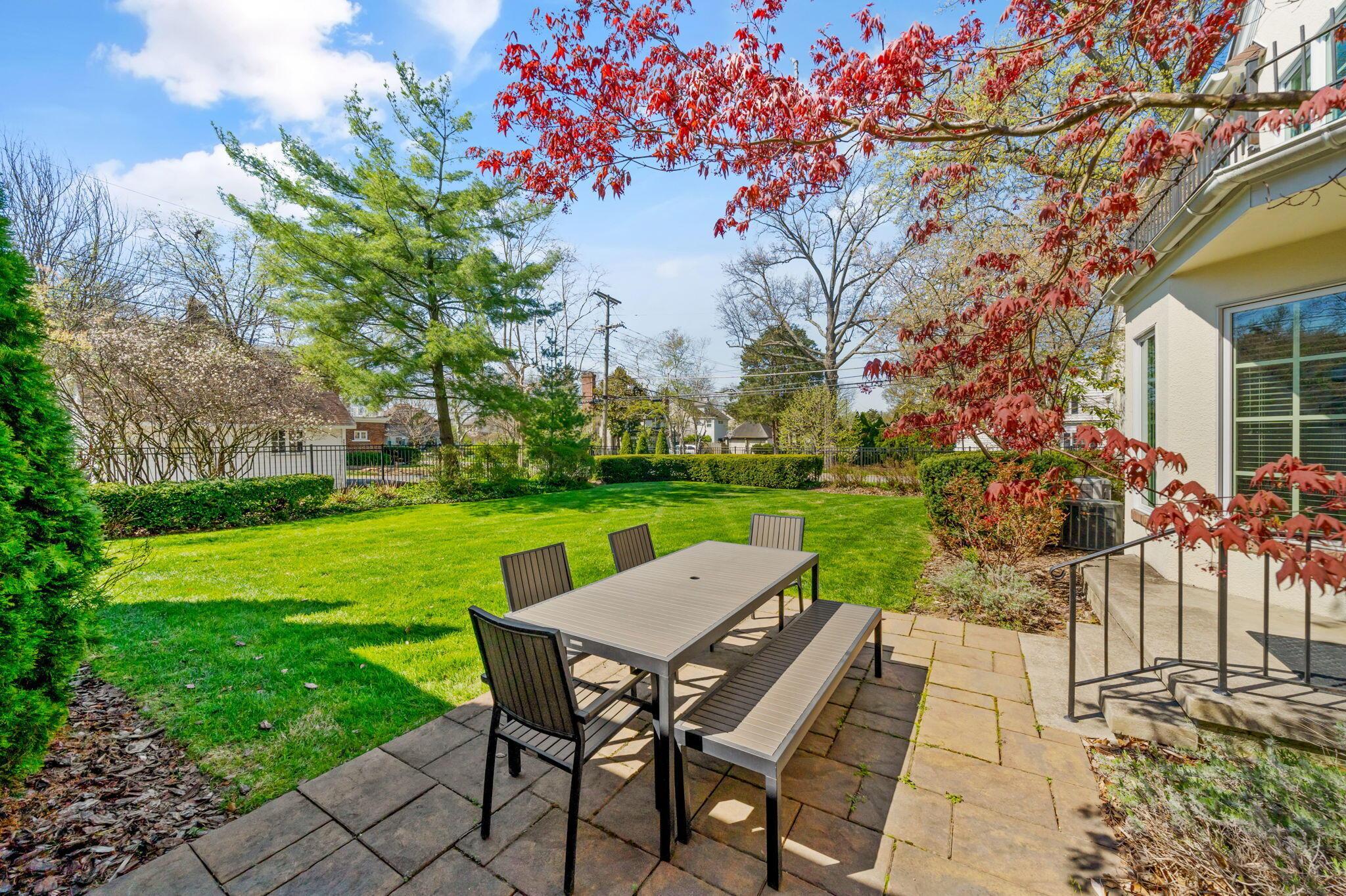2533 Bryden Road