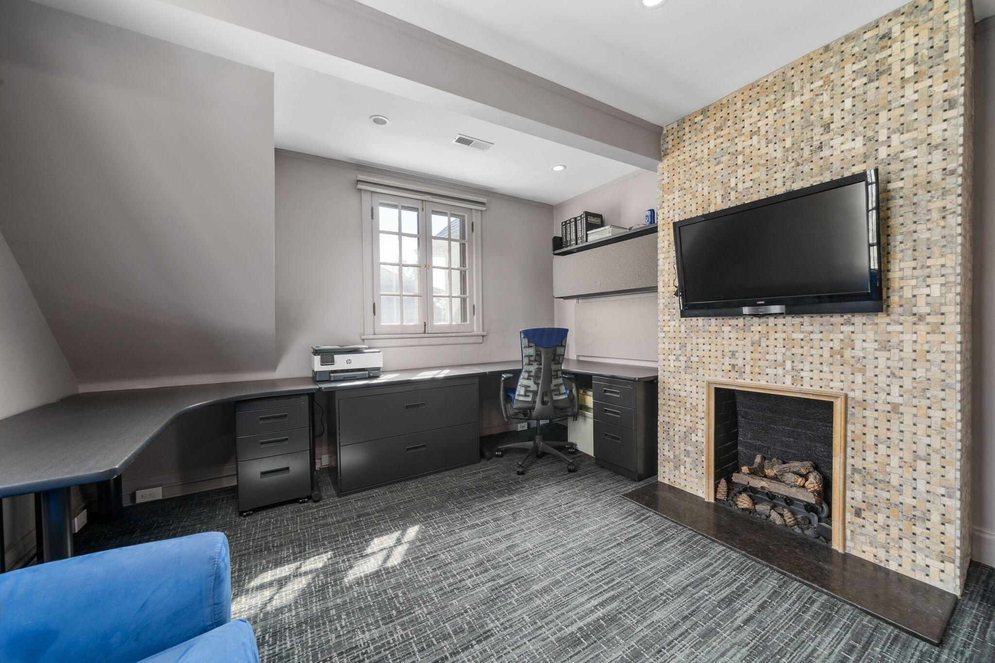2533 Bryden Road