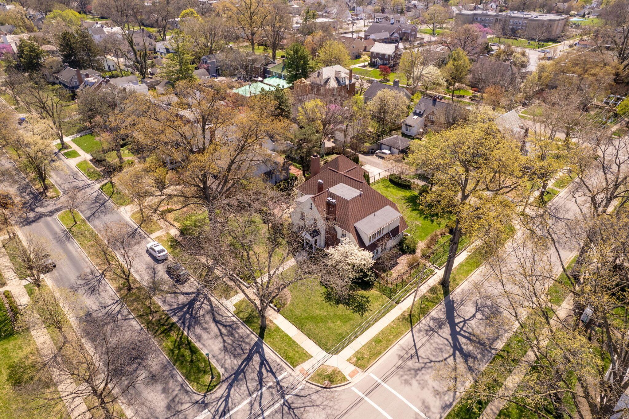2533 Bryden Road