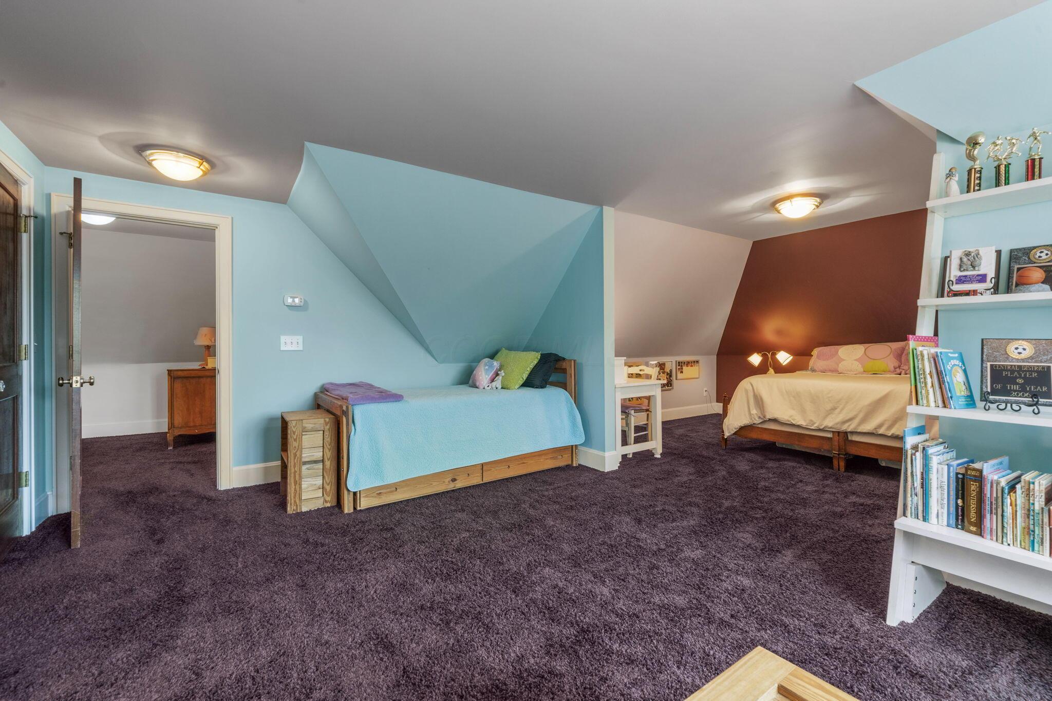 2533 Bryden Road