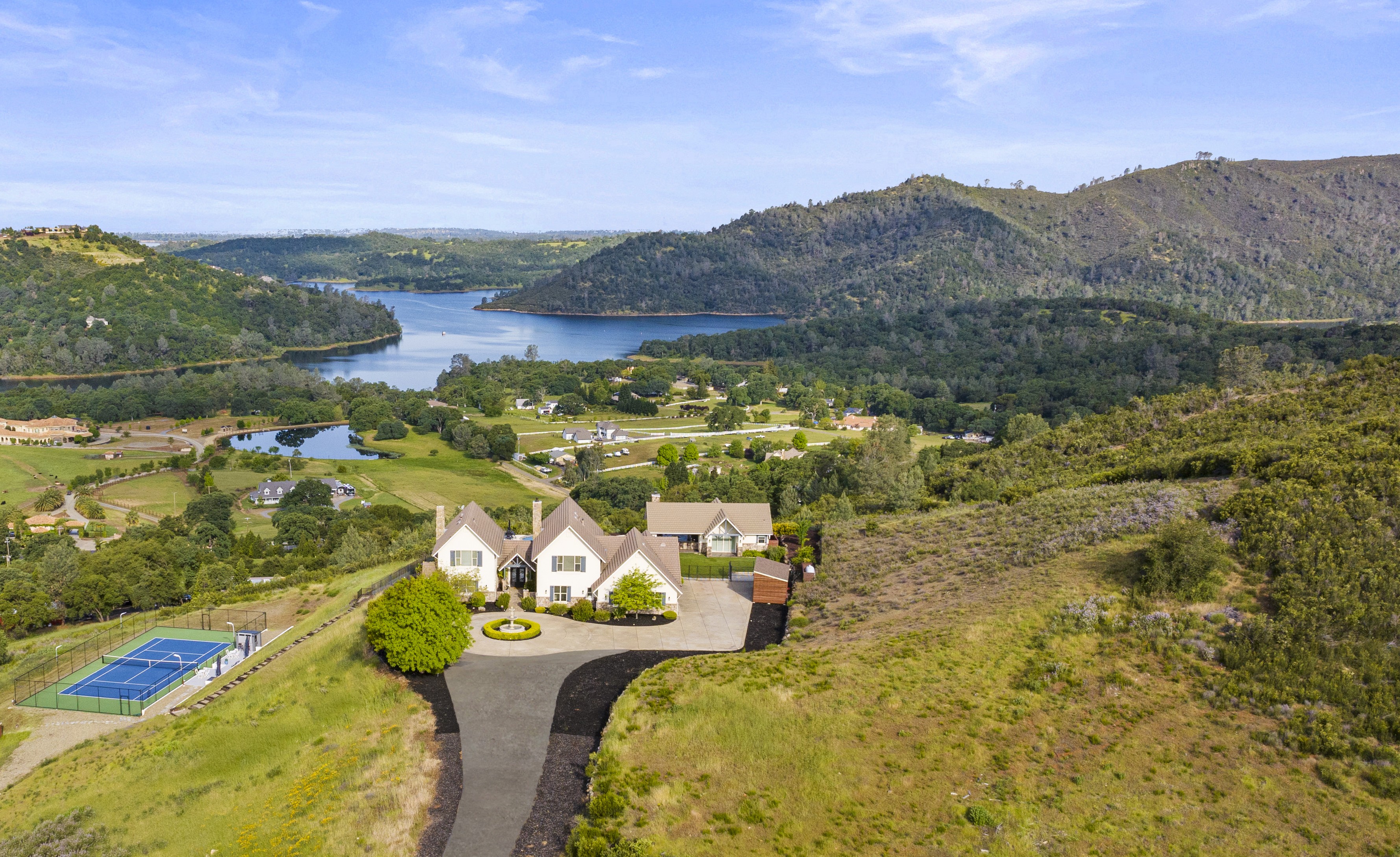 2001 Salmon Valley Lane 