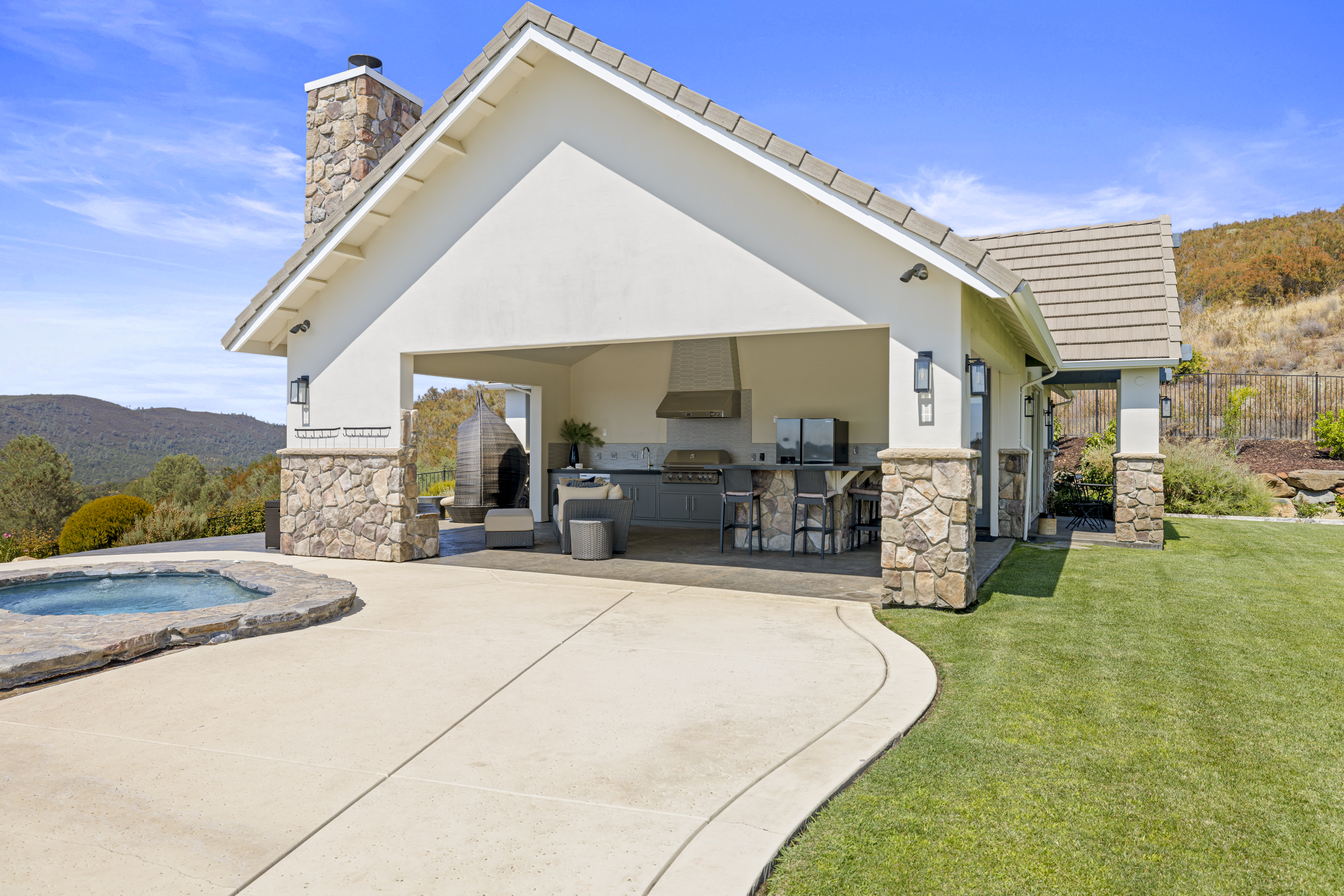2001 Salmon Valley Lane 
