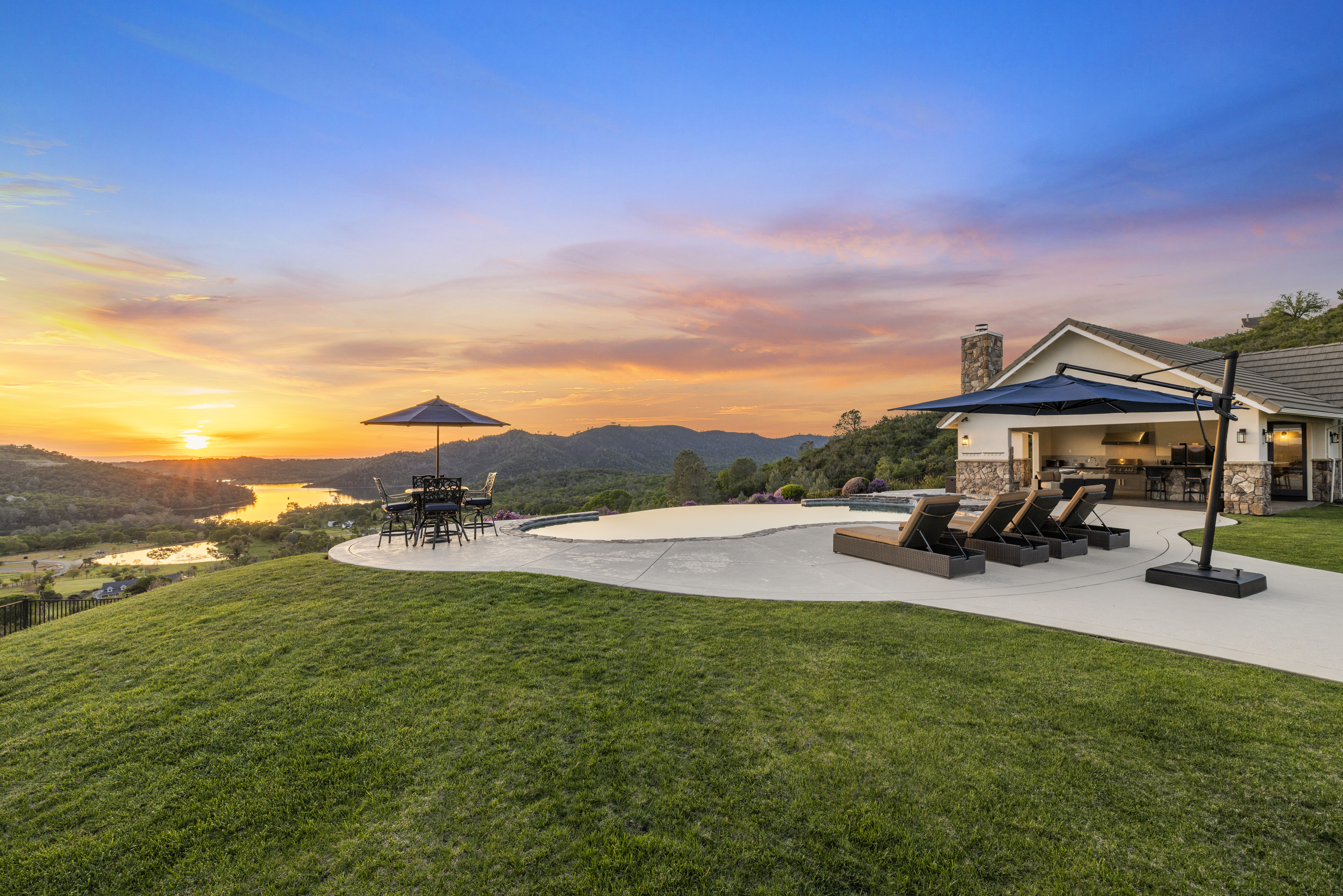 2001 Salmon Valley Lane 