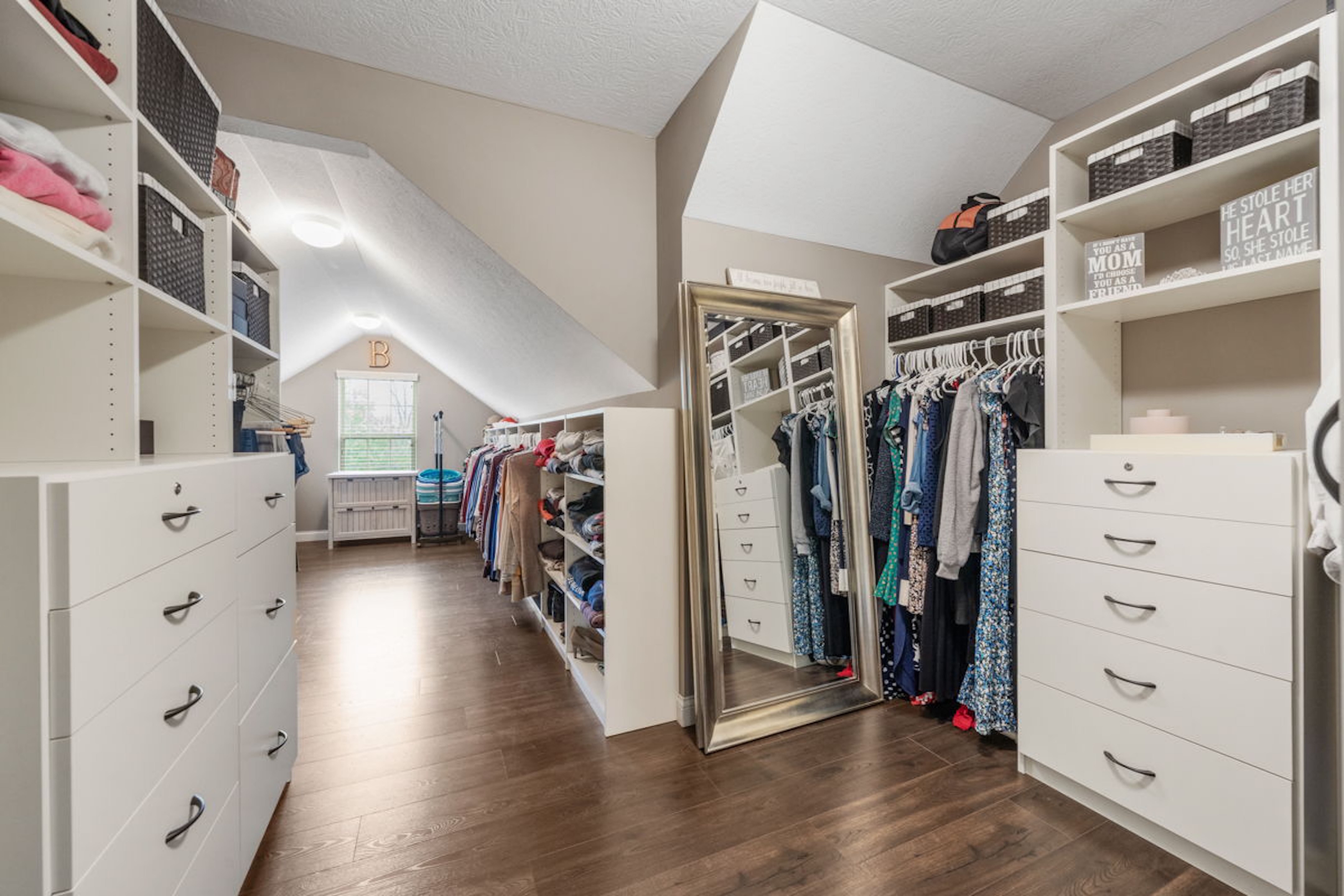 949 Elderberry Loop