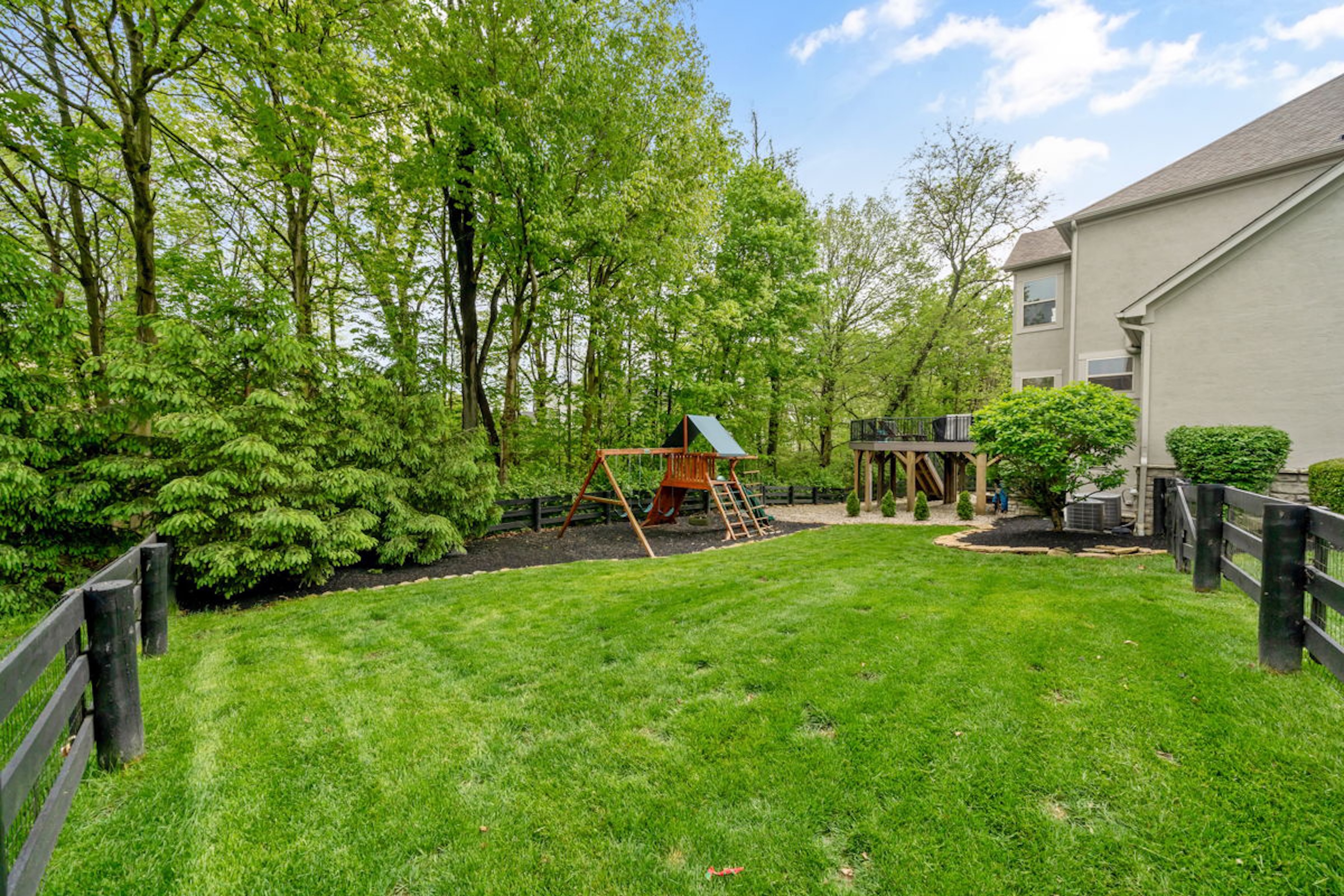 949 Elderberry Loop