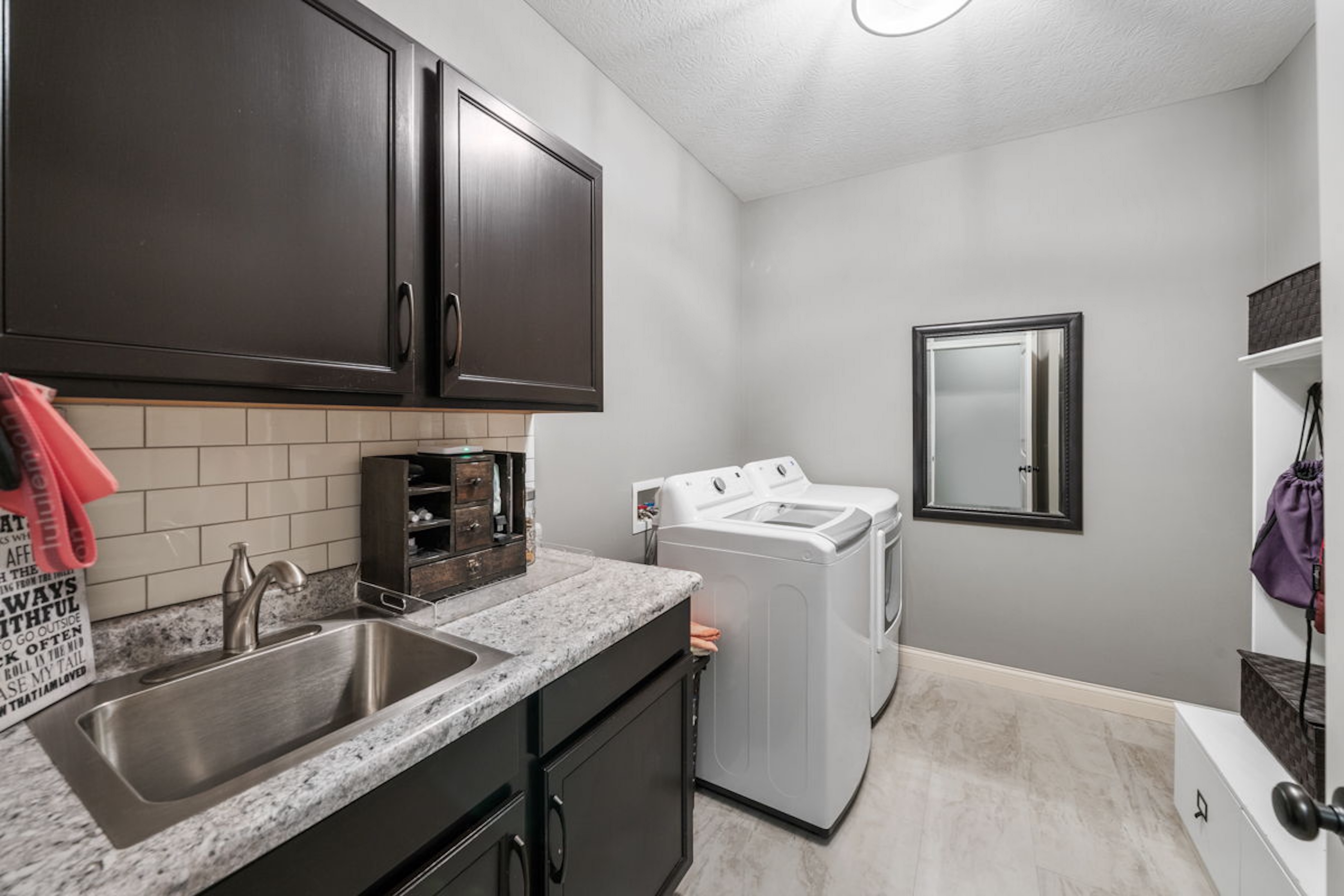 949 Elderberry Loop