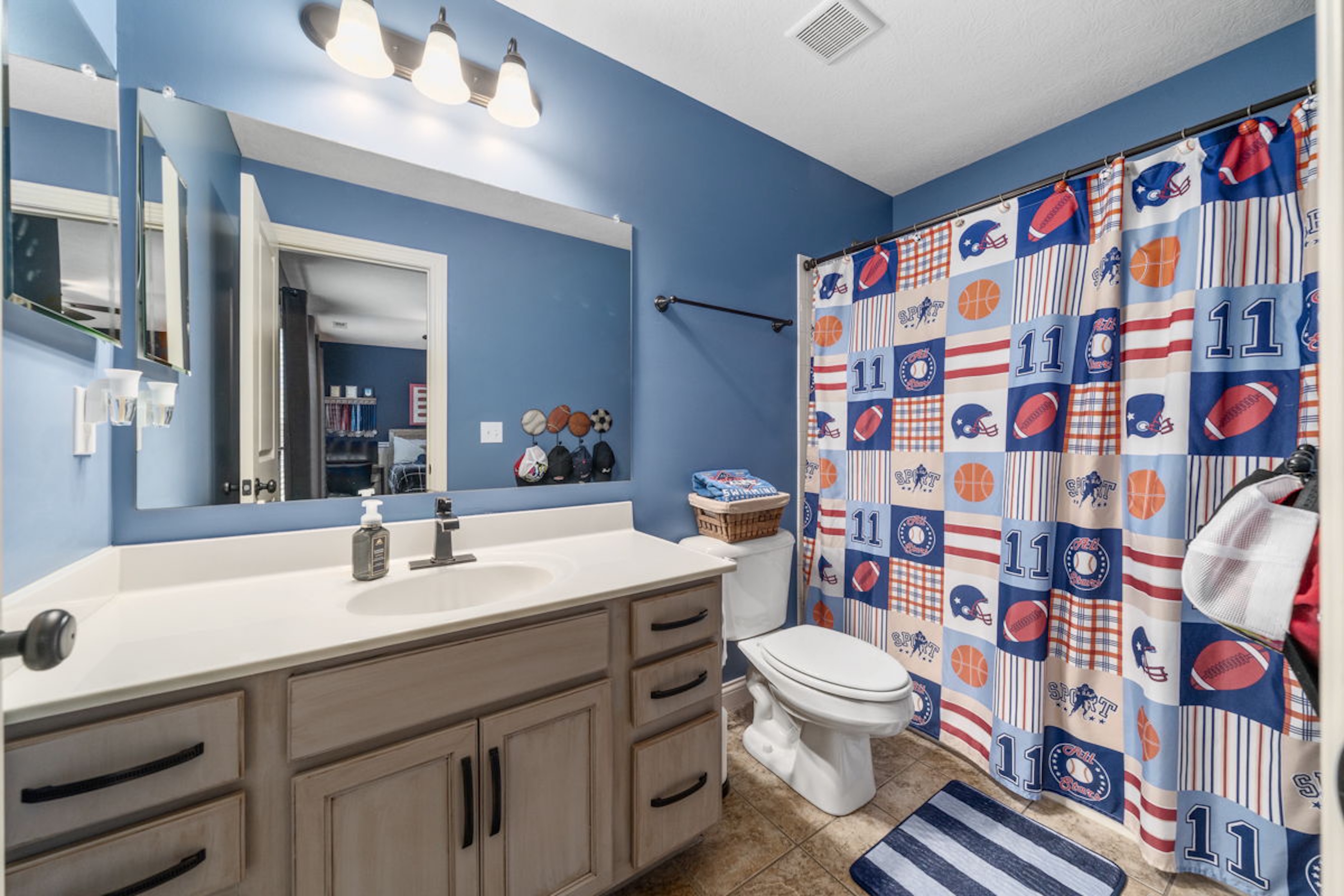949 Elderberry Loop