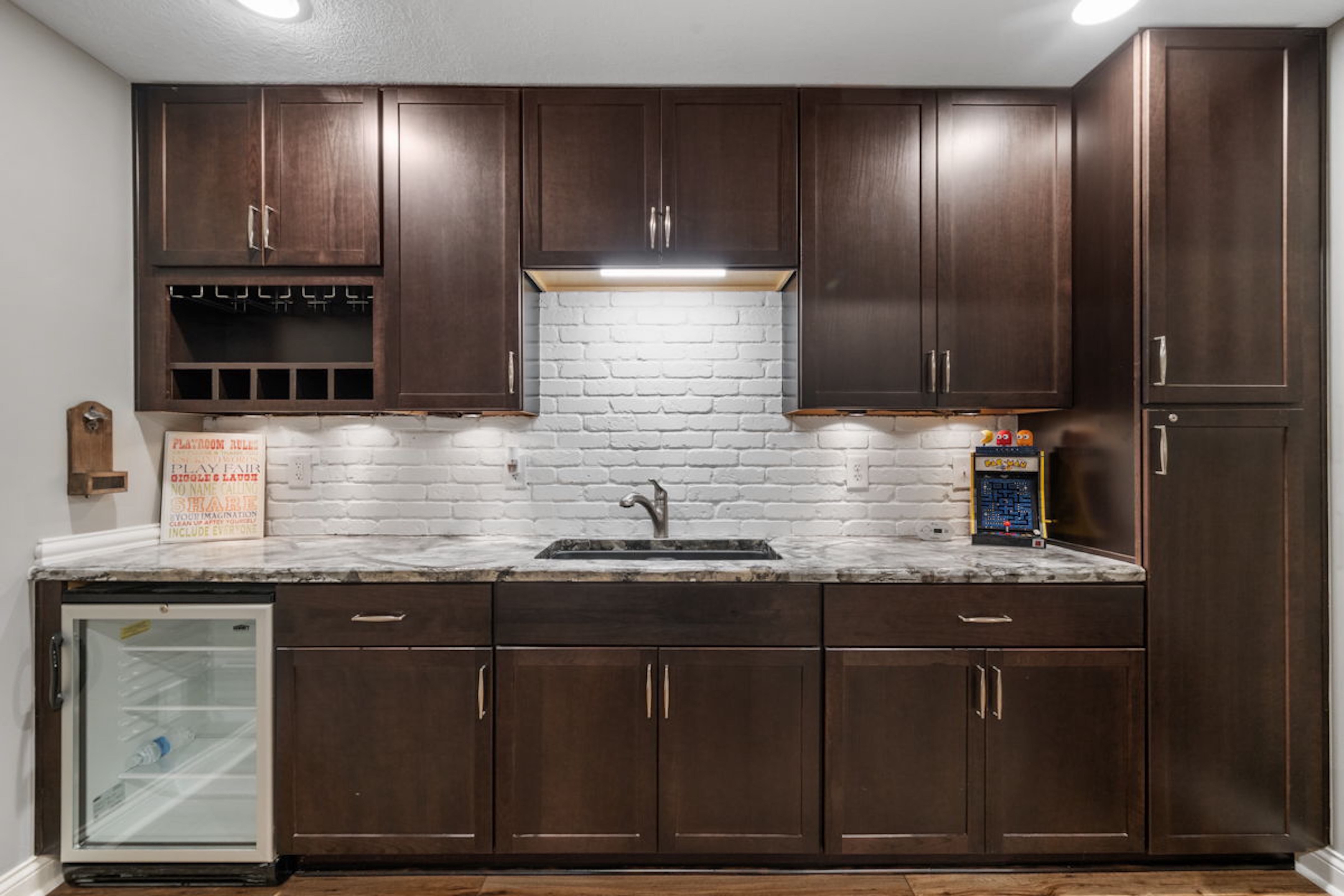 949 Elderberry Loop