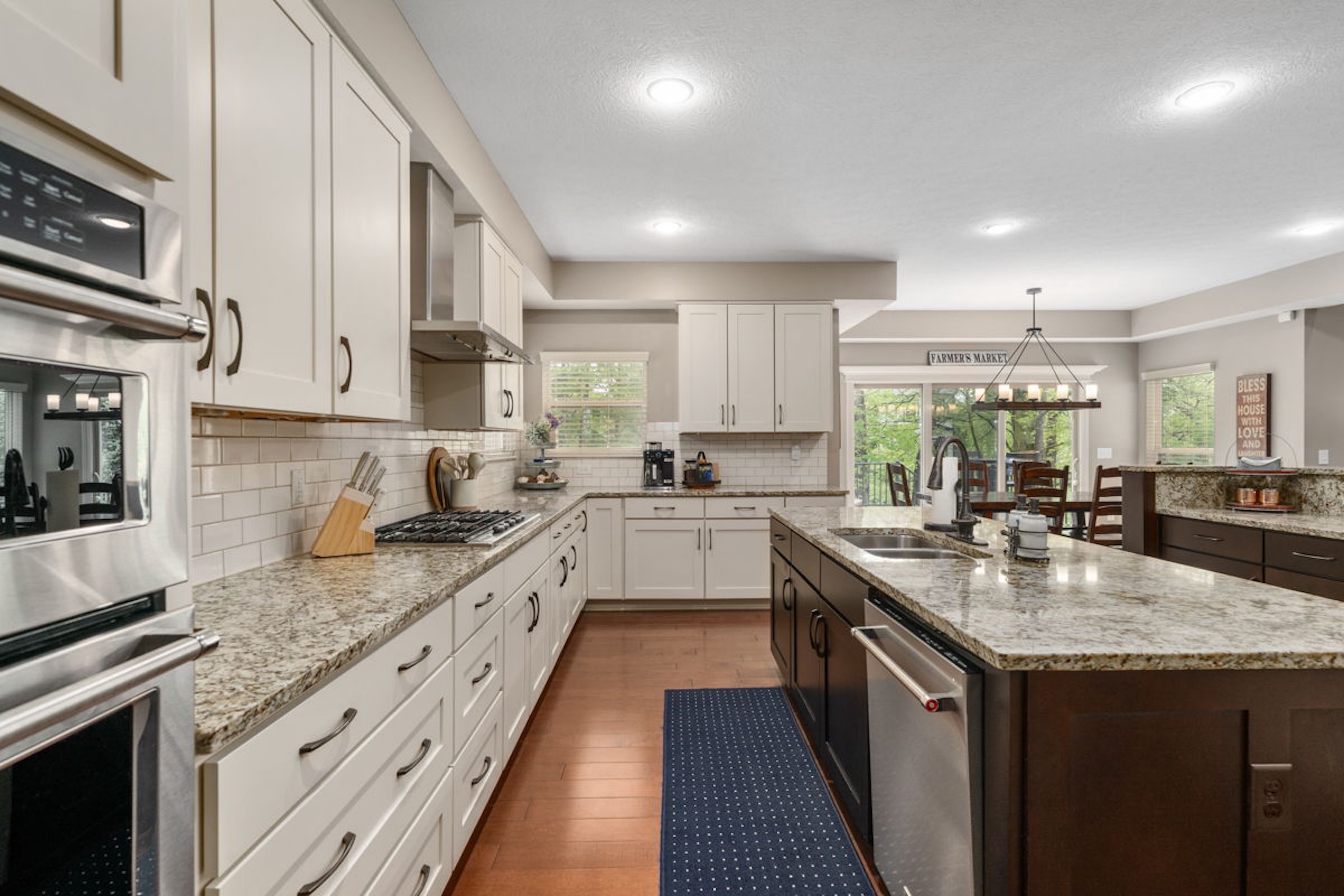 949 Elderberry Loop