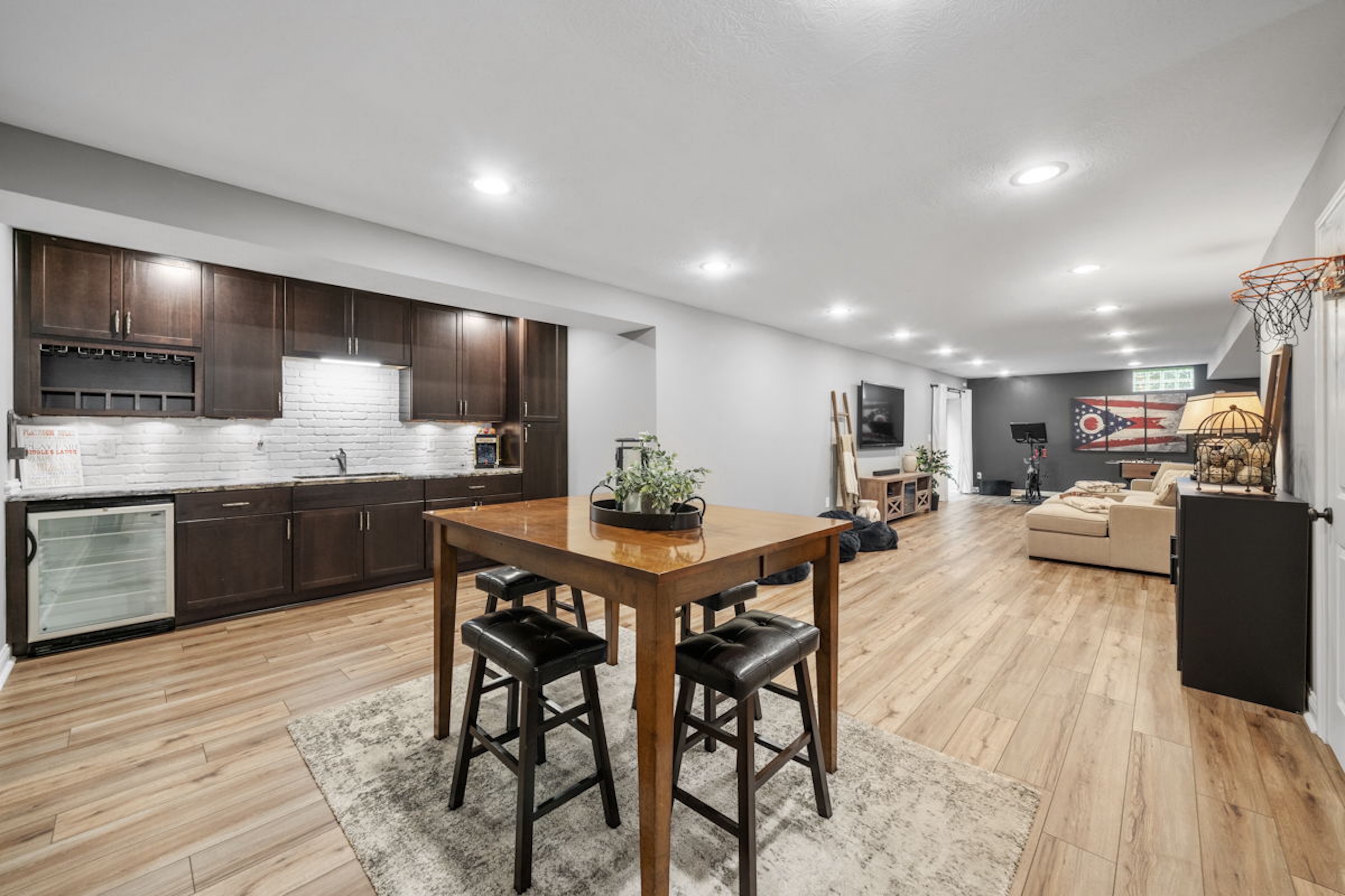 949 Elderberry Loop