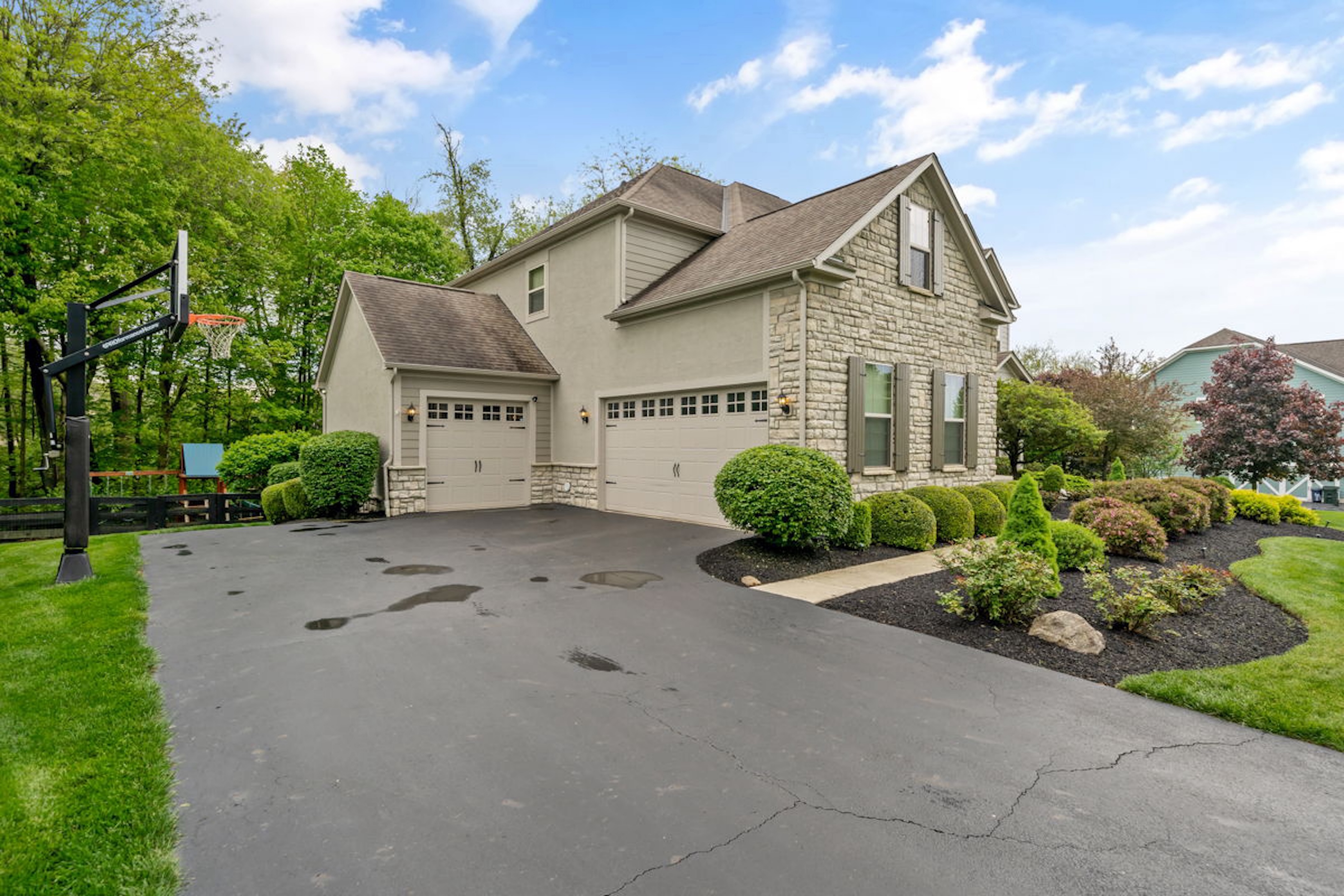 949 Elderberry Loop
