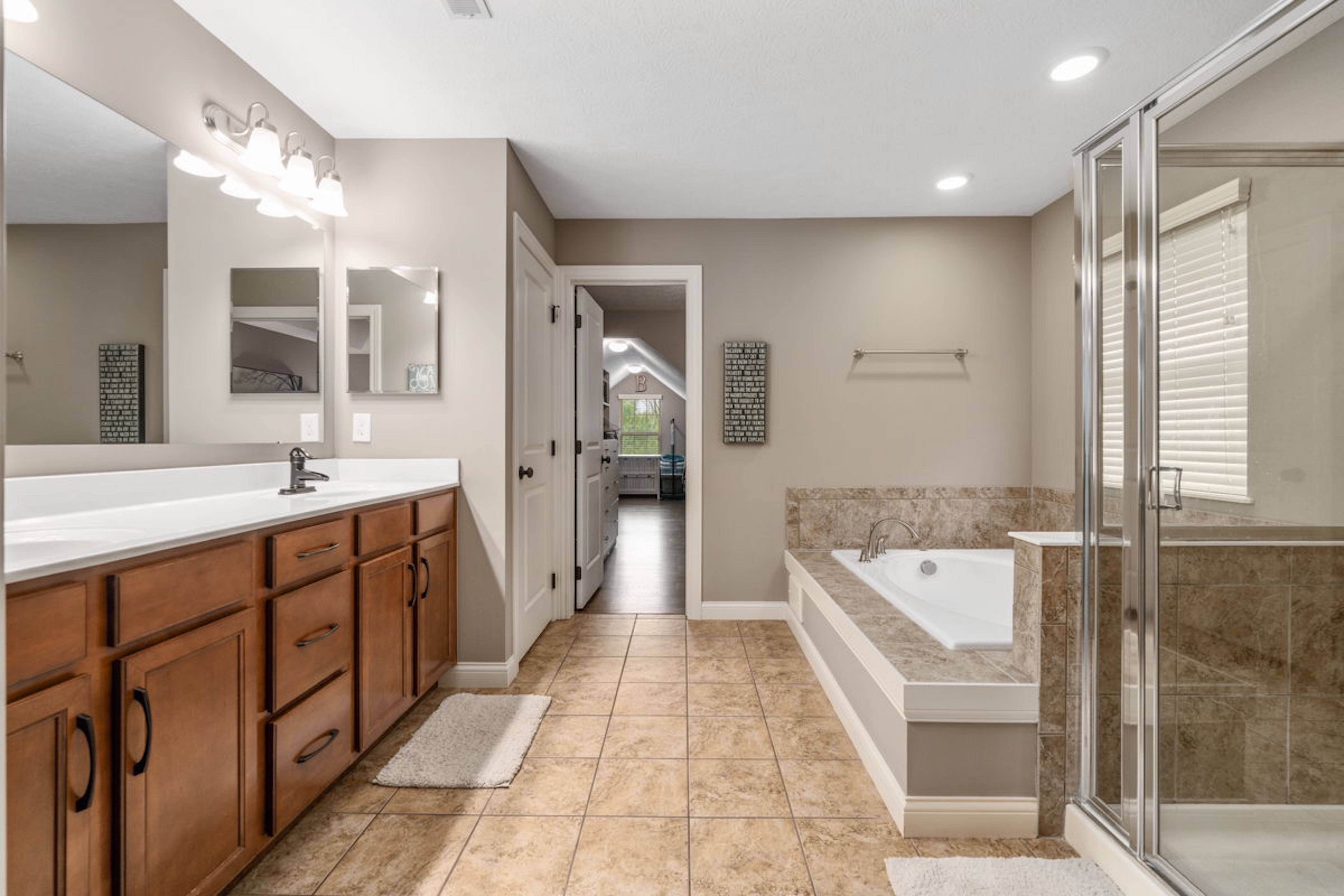 949 Elderberry Loop