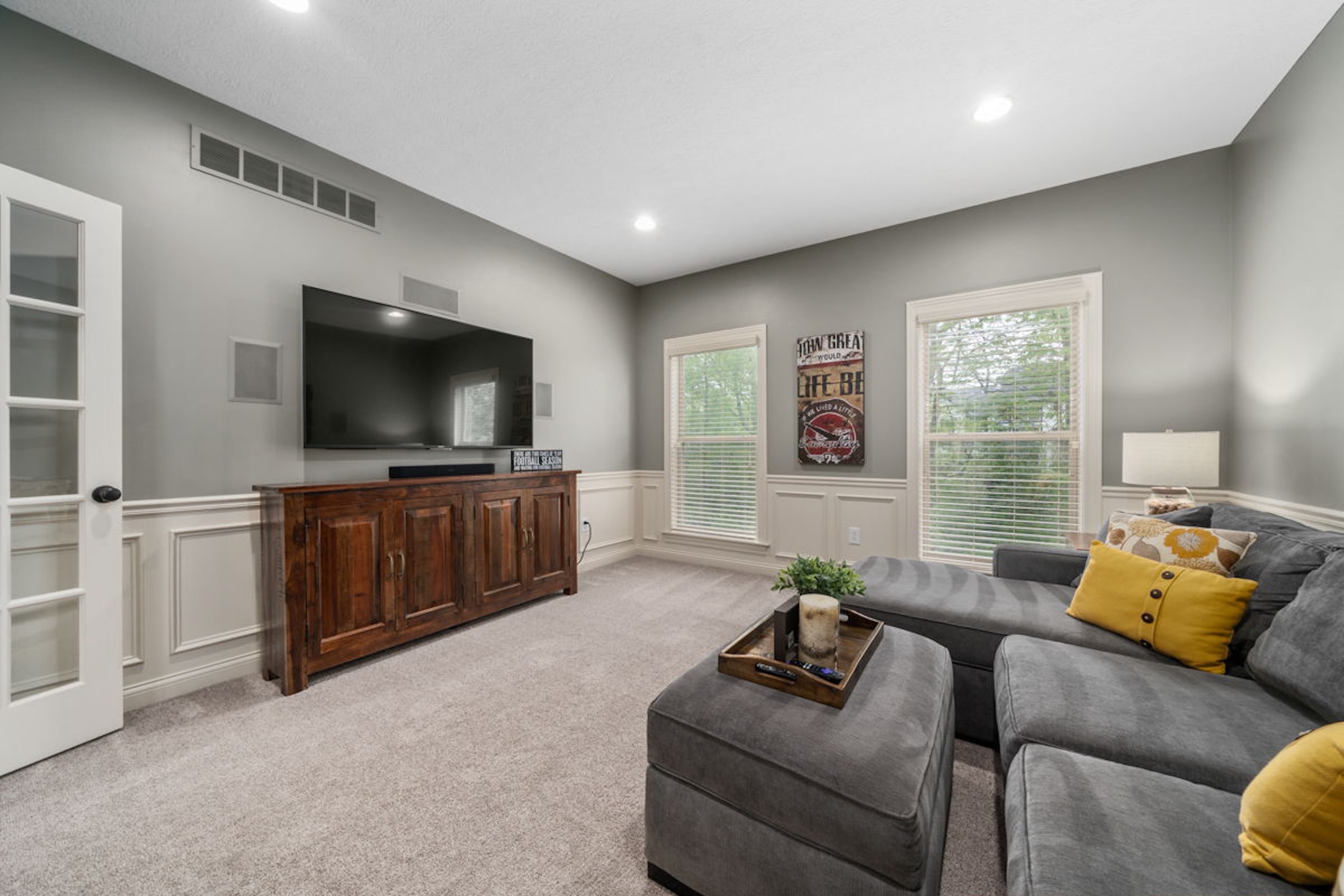 949 Elderberry Loop