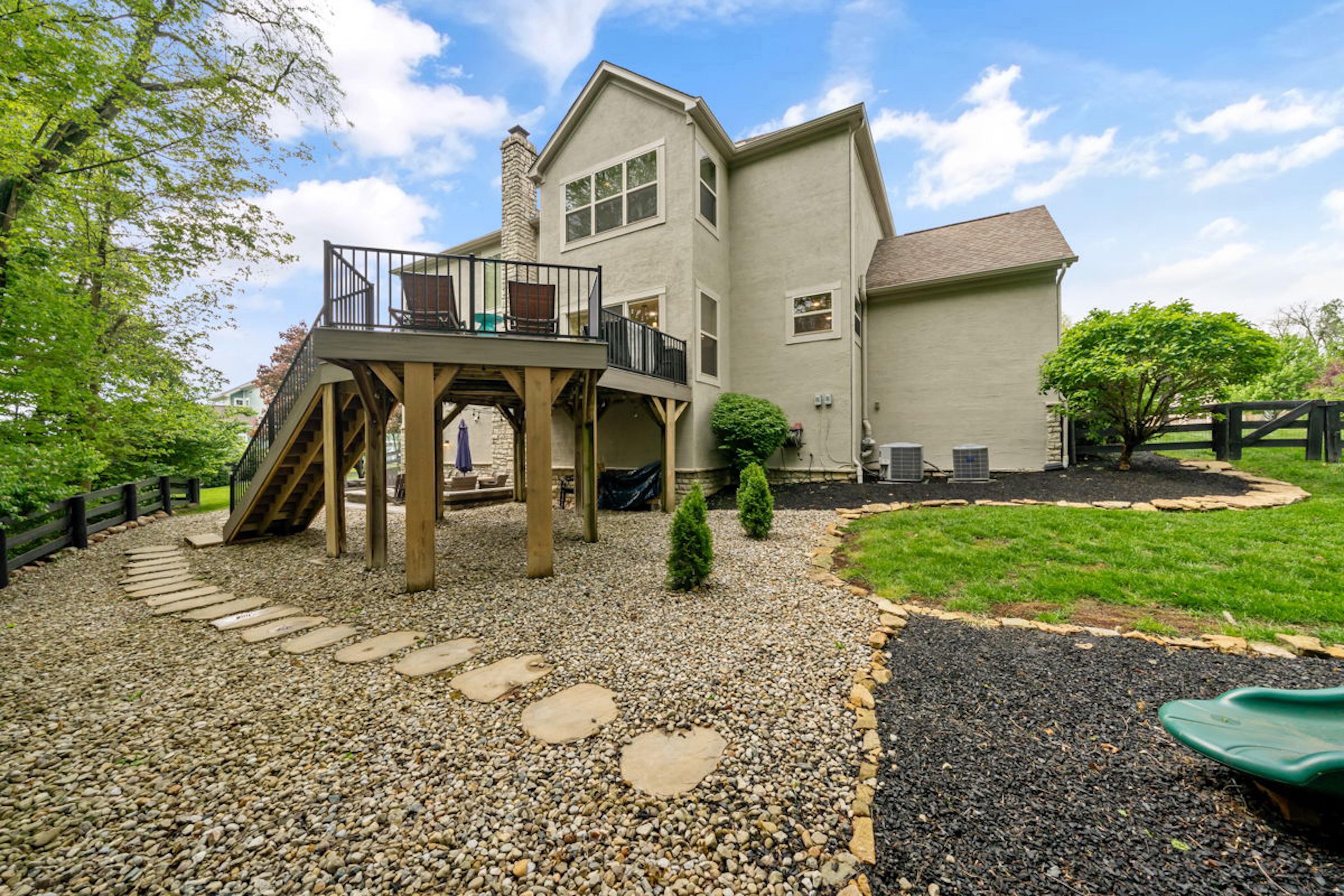 949 Elderberry Loop