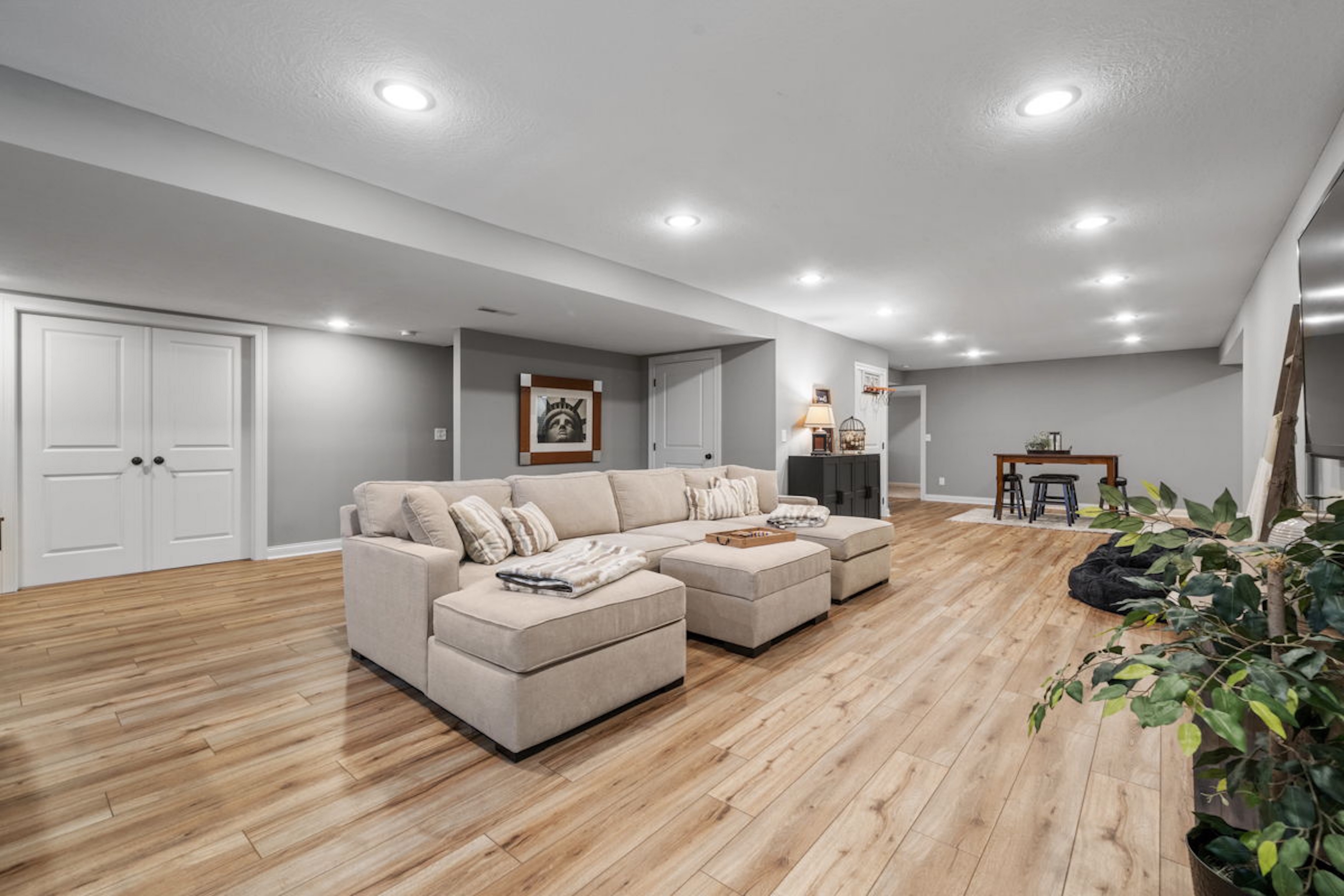 949 Elderberry Loop