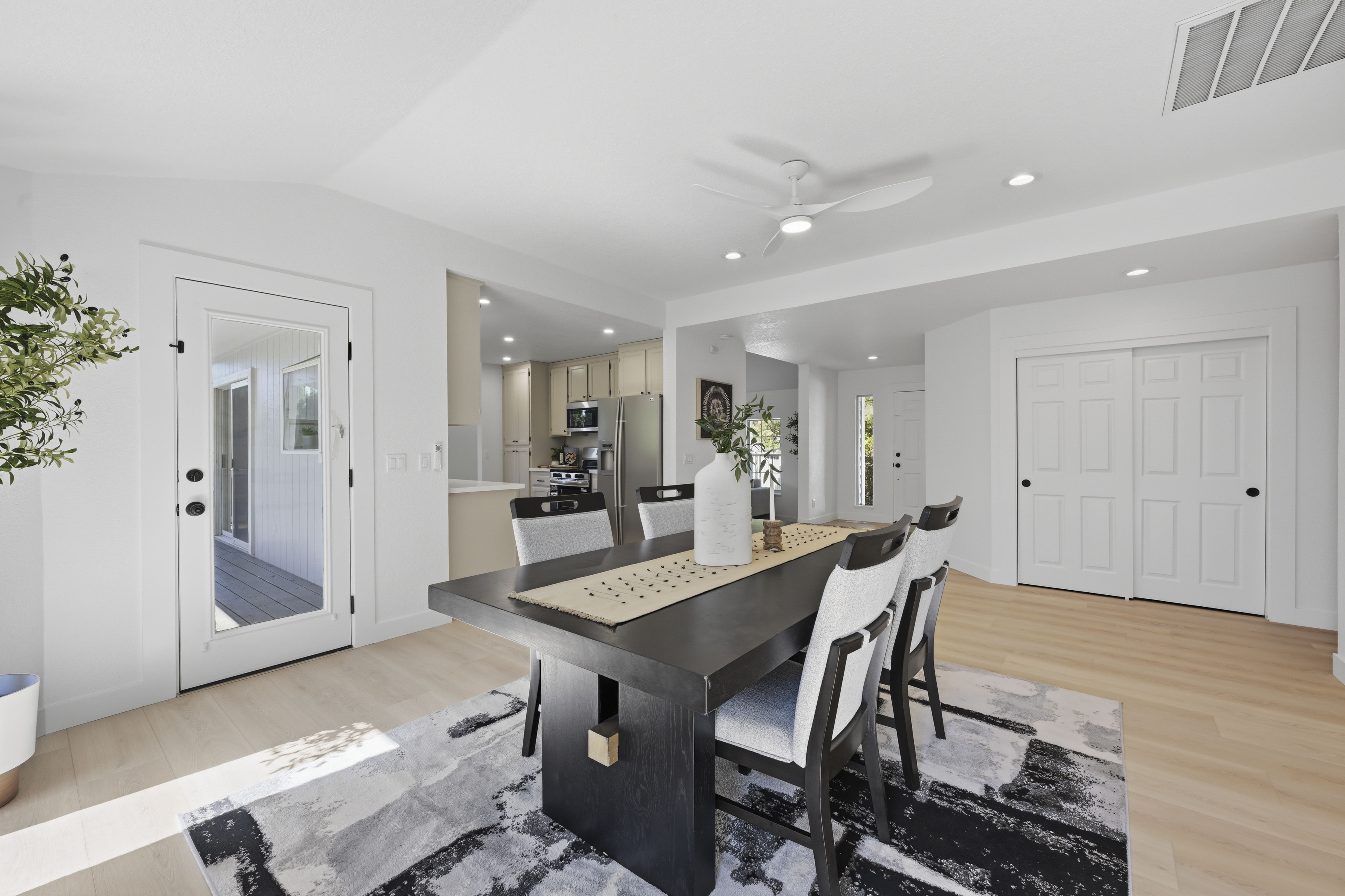 3020 Oakwood Road 