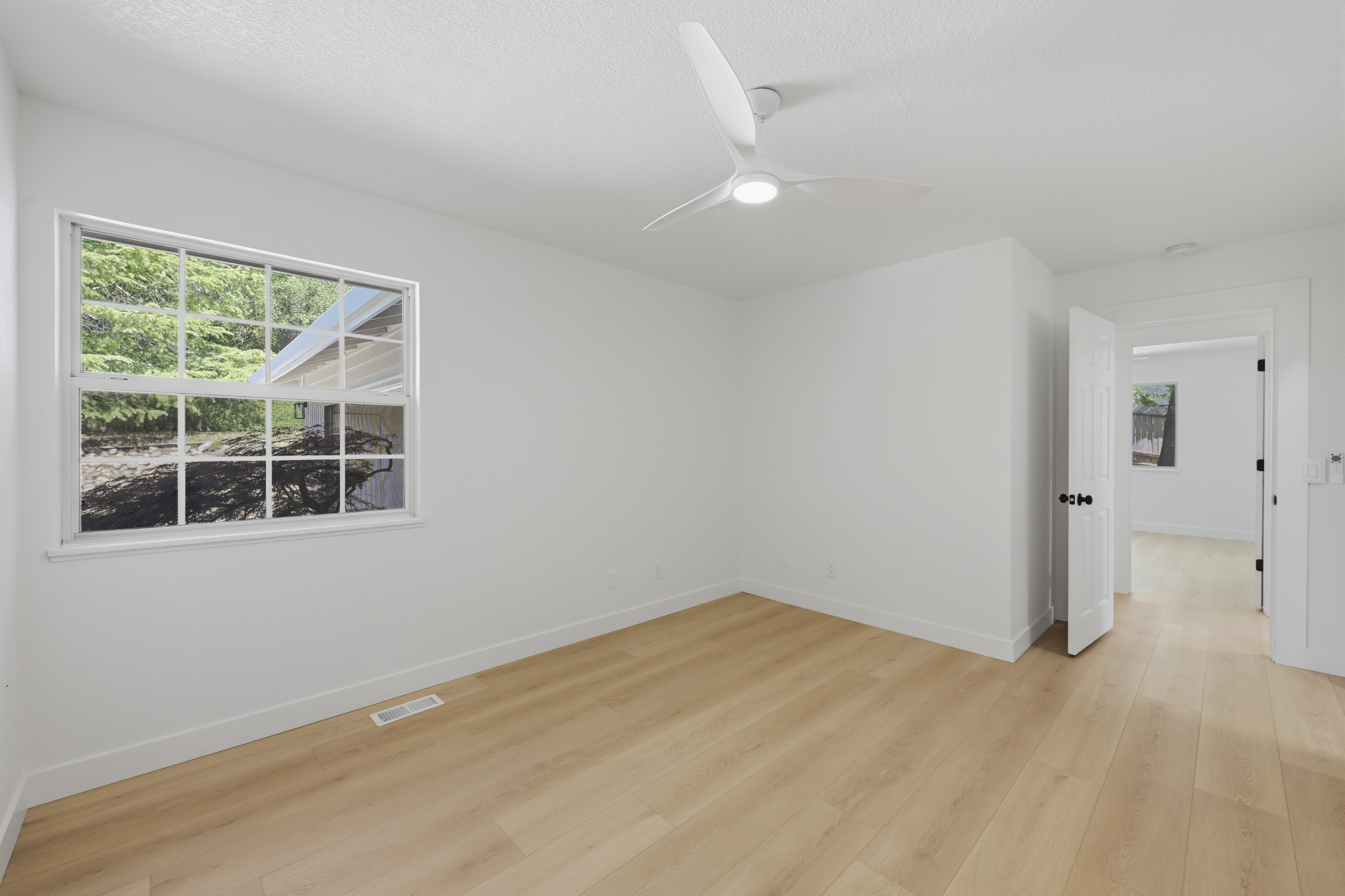 3020 Oakwood Road 